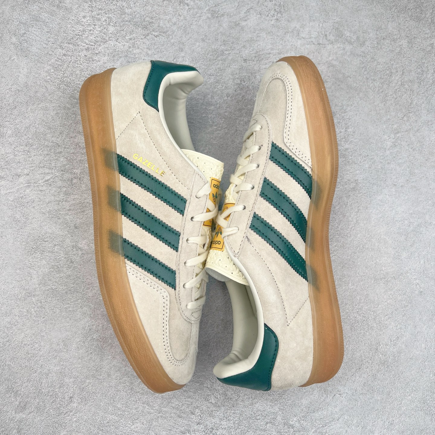 图片[3]-AD Gazelle Indoor Trainers 羚羊内训系列低帮复古百搭休闲运动德训风板鞋 IH7502 90年代经典的复刻版！自60年代以足球训练鞋面世以来,Gazelle就以其经典设计席卷全球。1991年版本的复刻,再造经典Gazelle。采用皮革打造,搭配浊色细节,让这款经典更加简约。尺码：36 36⅔ 37⅓ 38 38⅔ 39⅓ 40 40⅔ 41⅓ 42 42⅔ 43⅓ 44⅓ 44⅔ 45-选品中心