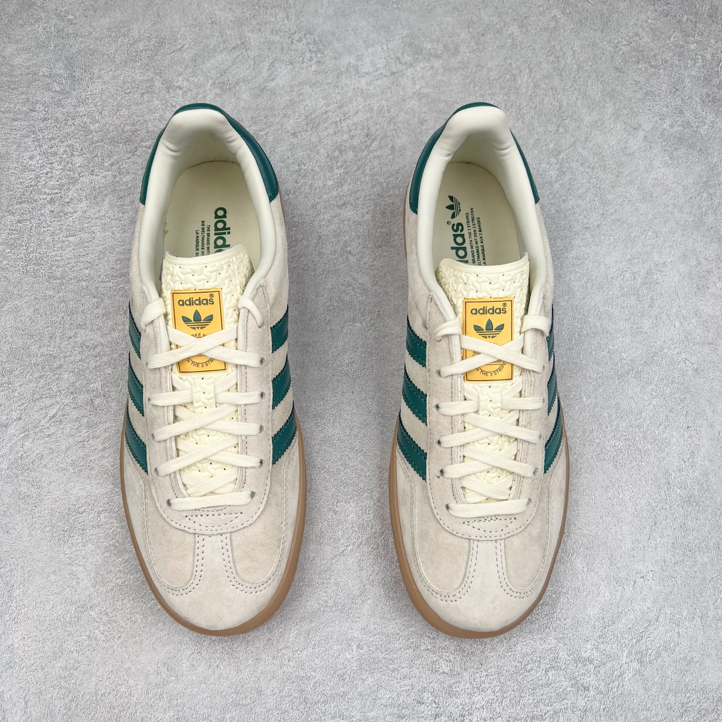 图片[2]-AD Gazelle Indoor Trainers 羚羊内训系列低帮复古百搭休闲运动德训风板鞋 IH7502 90年代经典的复刻版！自60年代以足球训练鞋面世以来,Gazelle就以其经典设计席卷全球。1991年版本的复刻,再造经典Gazelle。采用皮革打造,搭配浊色细节,让这款经典更加简约。尺码：36 36⅔ 37⅓ 38 38⅔ 39⅓ 40 40⅔ 41⅓ 42 42⅔ 43⅓ 44⅓ 44⅔ 45-选品中心