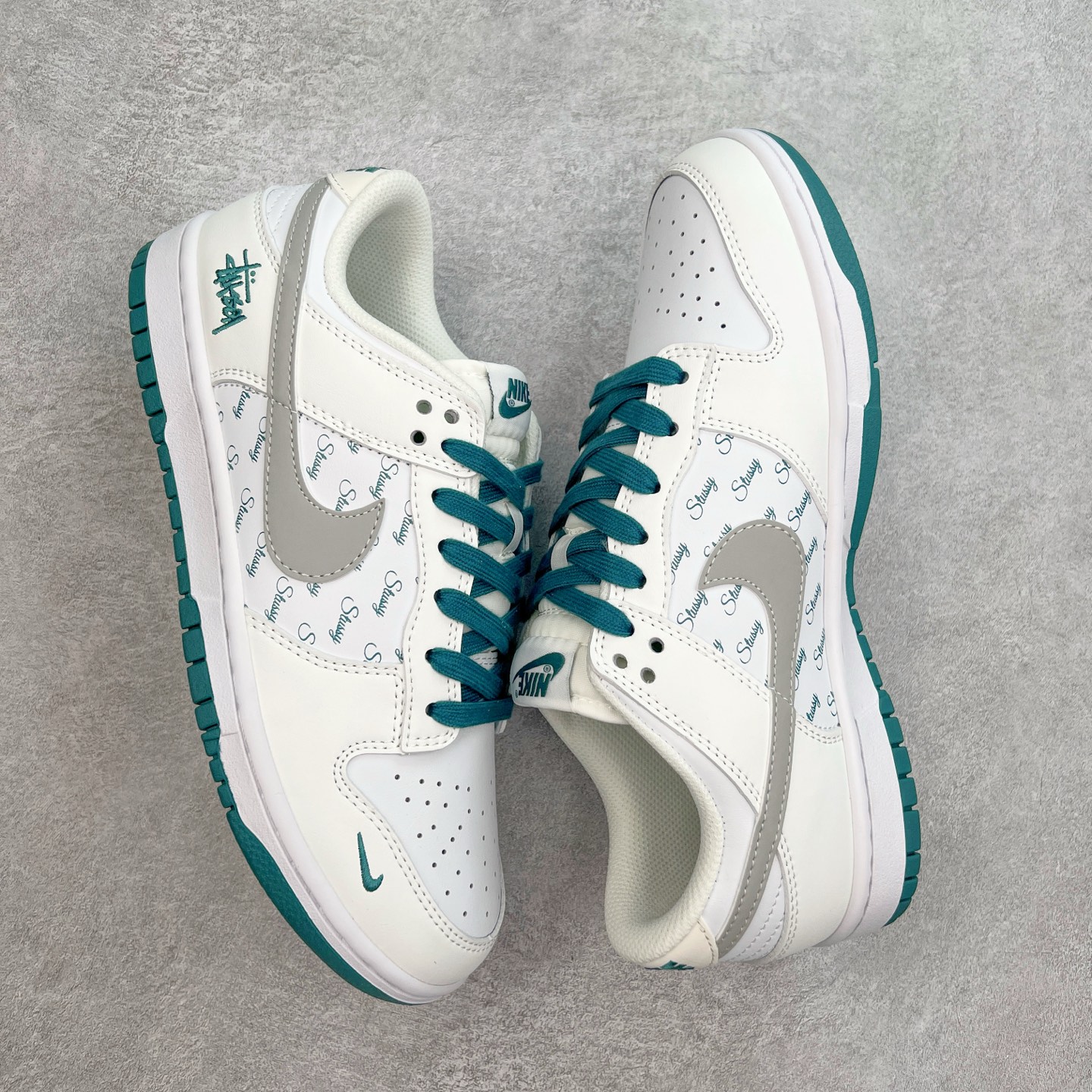 图片[3]-NK Dunk Low 定制配色 XX2025-808 大厂出品 极力推荐 原装头层材料 独家版型蒸餾加工帶來的是更好的视觉和脚感体验大厂纯原品质出货 清洁度 电绣工艺 皮料切割干净无任何毛边 细节完美 实拍调校N版已经零色差零失真 百分百还原实物色彩所见即所得 不存在货不对板色差等低级问题 选购参考实物拍摄 不混卖不参货 只用心做好货严格选品 承诺混一赔十 尺码：36 36.5 37.5 38 38.5 39 40 40.5 41 42 42.5 43 44 44.5 45-选品中心