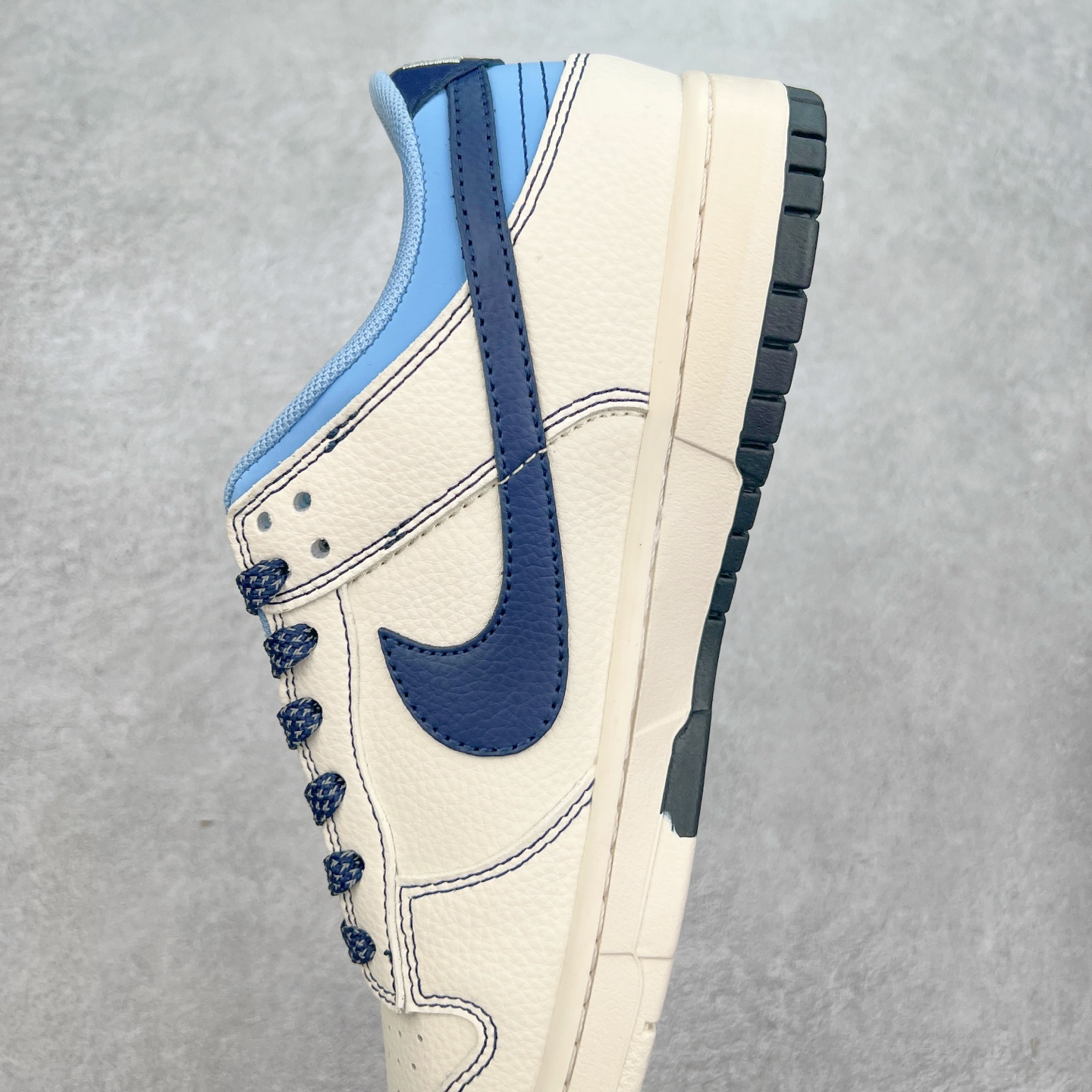 图片[7]-NK Dunk Low 定制配色 FC1688-224 大厂出品 极力推荐 原装头层材料 独家版型蒸餾加工帶來的是更好的视觉和脚感体验大厂纯原品质出货 清洁度 电绣工艺 皮料切割干净无任何毛边 细节完美 实拍调校N版已经零色差零失真 百分百还原实物色彩所见即所得 不存在货不对板色差等低级问题 选购参考实物拍摄 不混卖不参货 只用心做好货严格选品 承诺混一赔十 尺码：36 36.5 37.5 38 38.5 39 40 40.5 41 42 42.5 43 44 44.5 45-选品中心