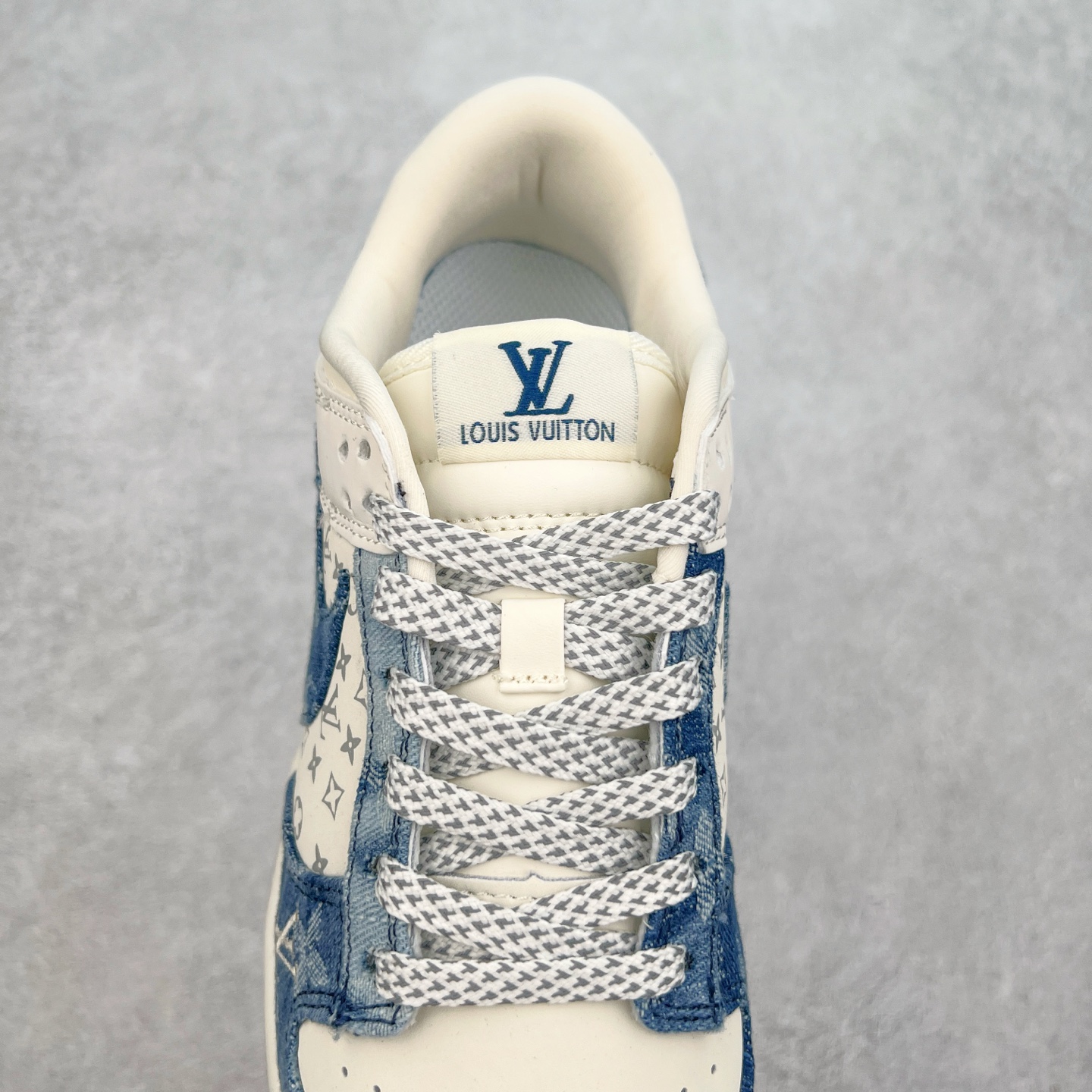 图片[5]-NK Dunk Low 定制配色 CH8311-287 大厂出品 极力推荐 原装头层材料 独家版型蒸餾加工帶來的是更好的视觉和脚感体验大厂纯原品质出货 清洁度 电绣工艺 皮料切割干净无任何毛边 细节完美 实拍调校N版已经零色差零失真 百分百还原实物色彩所见即所得 不存在货不对板色差等低级问题 选购参考实物拍摄 不混卖不参货 只用心做好货严格选品 承诺混一赔十 尺码：36 36.5 37.5 38 38.5 39 40 40.5 41 42 42.5 43 44 44.5 45-选品中心