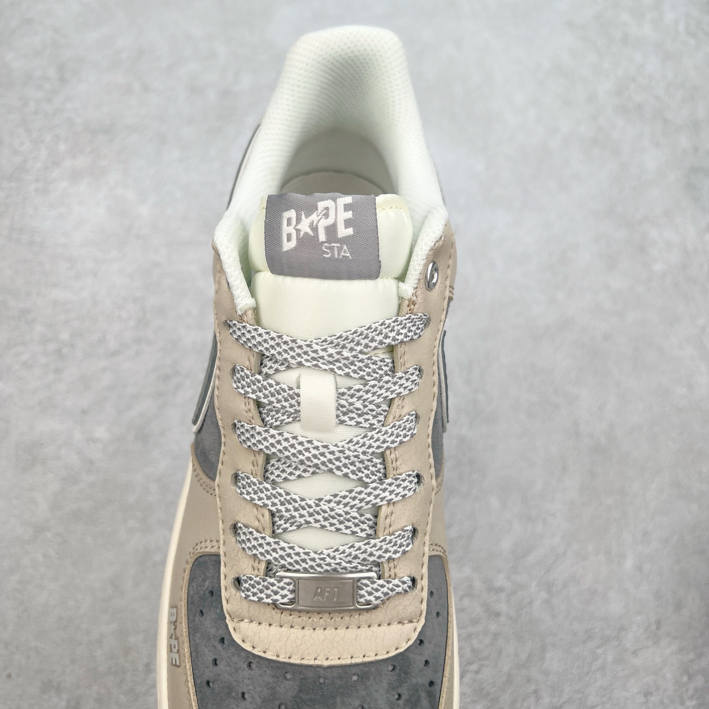 图片[5]-NK Air Force 1´07 Low 空军一号低帮百搭休闲运动板鞋 SJ6698-023 柔软、弹性十足的缓震性能和出色的中底设计 横跨复古与现代的外型结合 造就出风靡全球 三十多年的Force 1 直到今天还深受青睐 实拍调校N版已经零色差零失真 百分百还原实物色彩所见即所得 不存在货不对板色差等低级问题 选购参考实物拍摄 不混卖不参货 只用心做好货严格选品 承诺混一赔十 尺码：36 36.5 37.5 38 38.5 39 40 40.5 41 42 42.5 43 44 44.5 45-选品中心