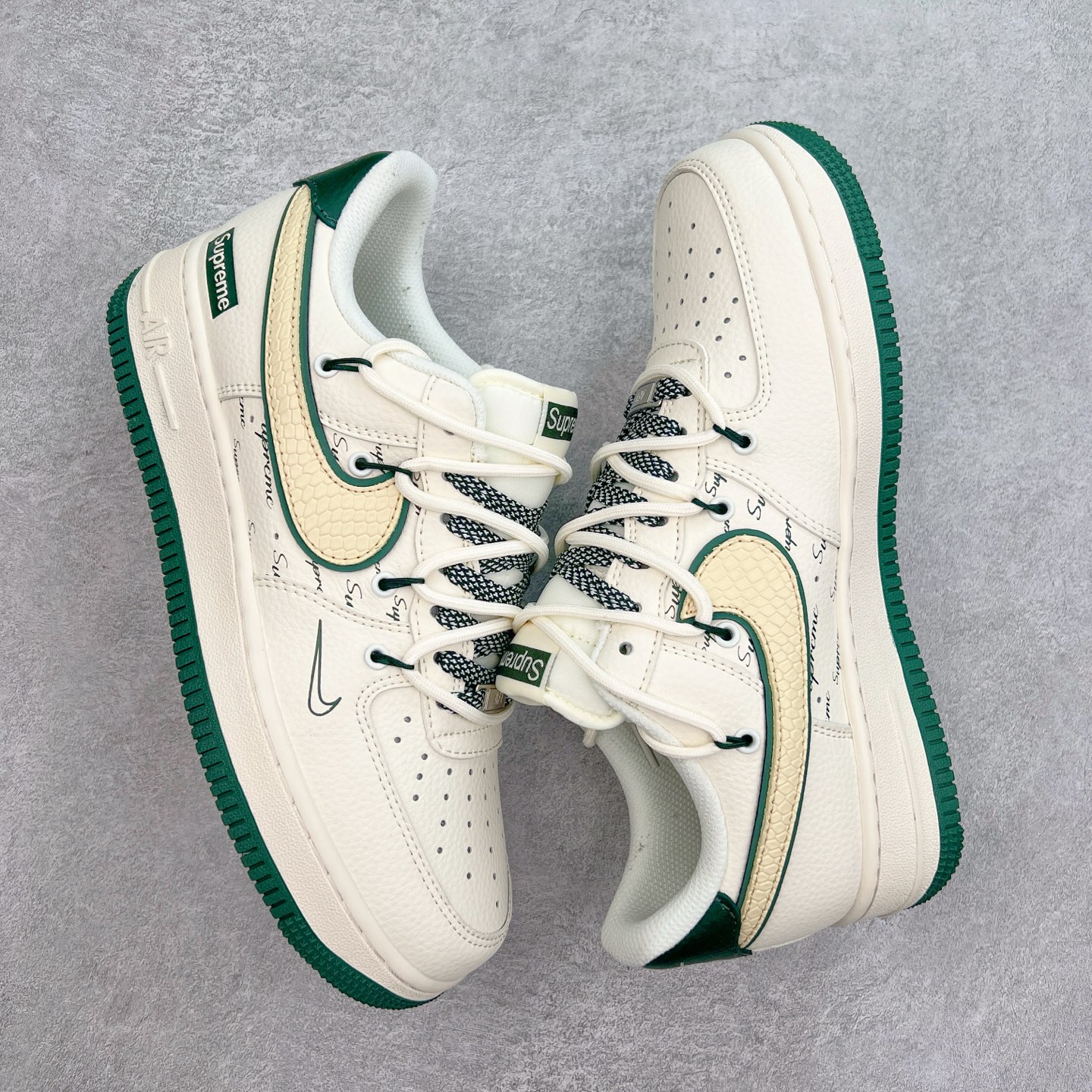 图片[3]-NK Air Force 1´07 Low 空军一号低帮百搭休闲运动板鞋 DM6868-057 柔软、弹性十足的缓震性能和出色的中底设计 横跨复古与现代的外型结合 造就出风靡全球 三十多年的Force 1 直到今天还深受青睐 实拍调校N版已经零色差零失真 百分百还原实物色彩所见即所得 不存在货不对板色差等低级问题 选购参考实物拍摄 不混卖不参货 只用心做好货严格选品 承诺混一赔十 尺码：36 36.5 37.5 38 38.5 39 40 40.5 41 42 42.5 43 44 44.5 45-选品中心