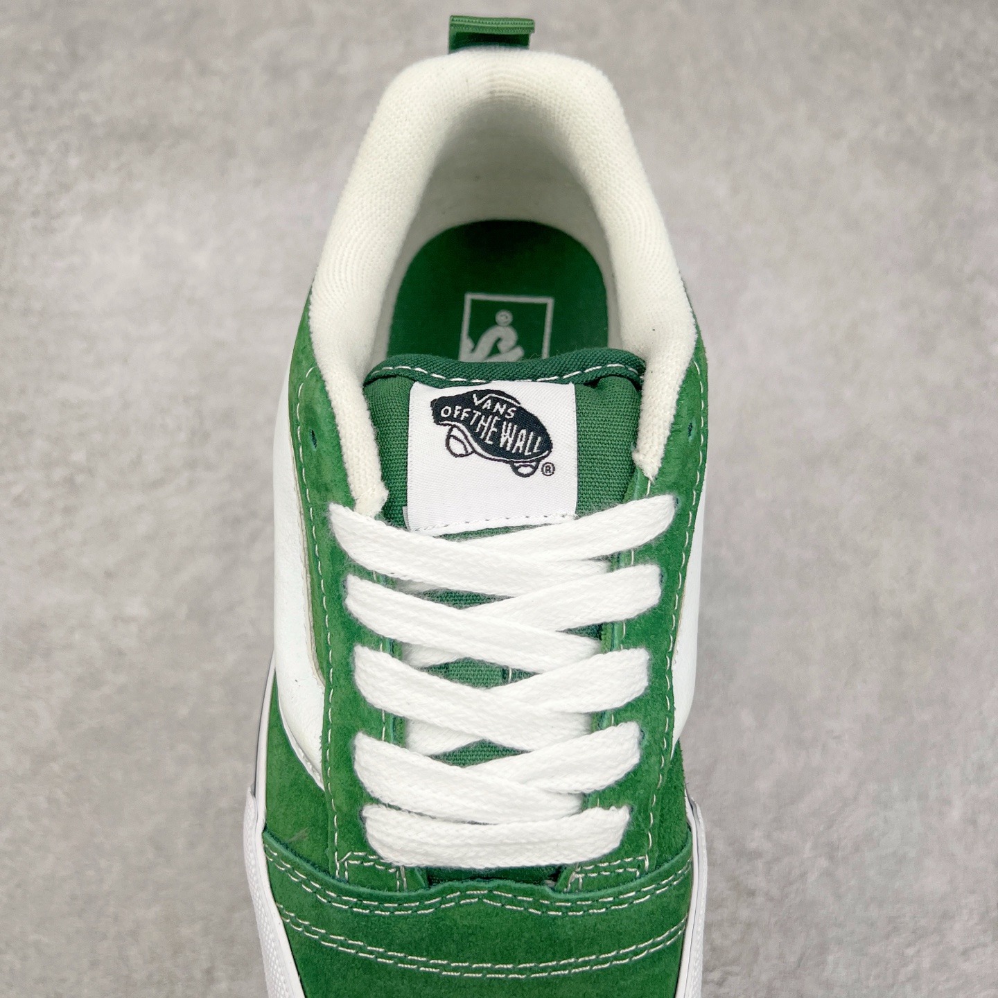 图片[5]-Vans Knu Skool 白绿色 官方新款 复古休闲胖胖面包鞋 肥胖版大LOGO原版全皮猪八面料 货号：VN000D6C07W 尺码：35 36 36.5 37 38 38.5 39 40 40.5 41 42 42.5 43 44 45 工艺：硫化1：1（重量1：1、真标、原钢印、材质标、鞋型标、合格证）-选品中心