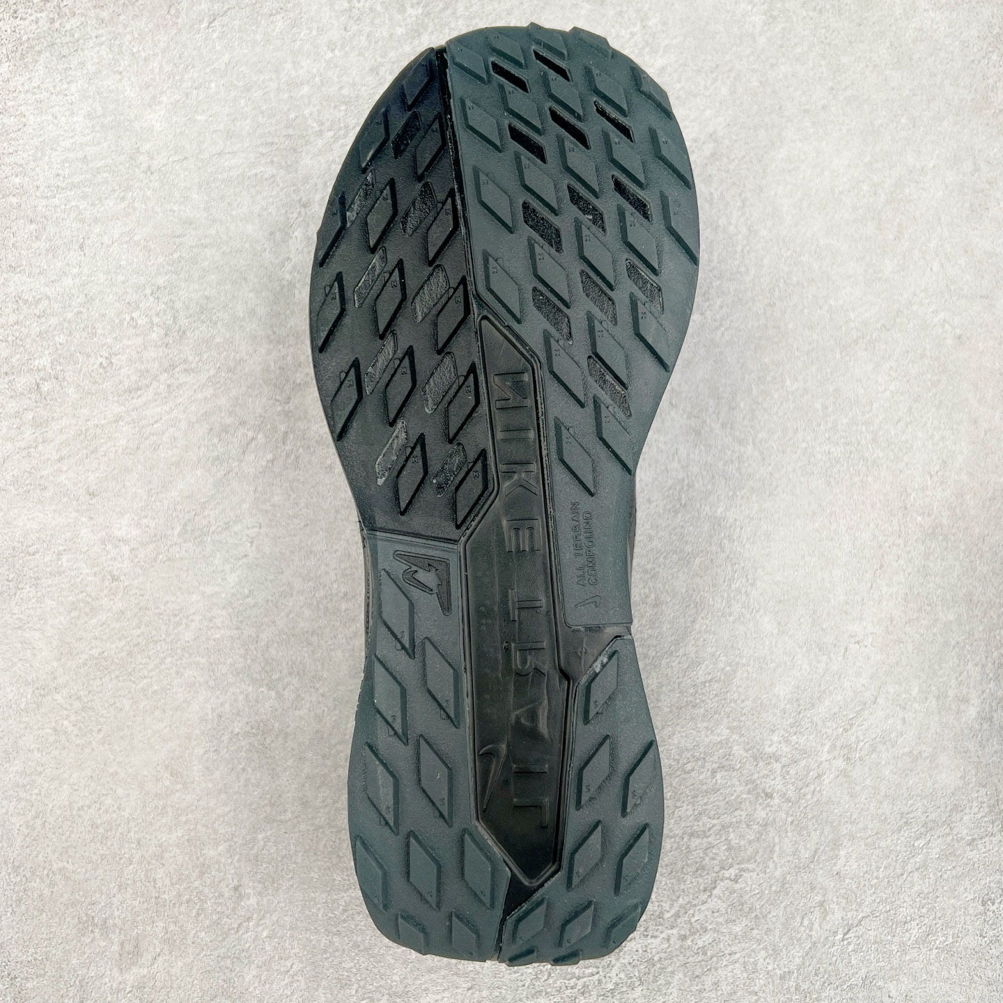 图片[9]-＃福利特价 NK JUNIPER TRAIL ATC Next Nature 越野跑步鞋 登月兼顾迅疾外观和稳固脚感 后跟覆面和中足动态支撑巧妙融合 缔造稳定顺畅的迈步体验 尺码：36 36.5 37.5 38 38.5 39 40 40.5 41 42 42.5 43 44 44.5 45-选品中心