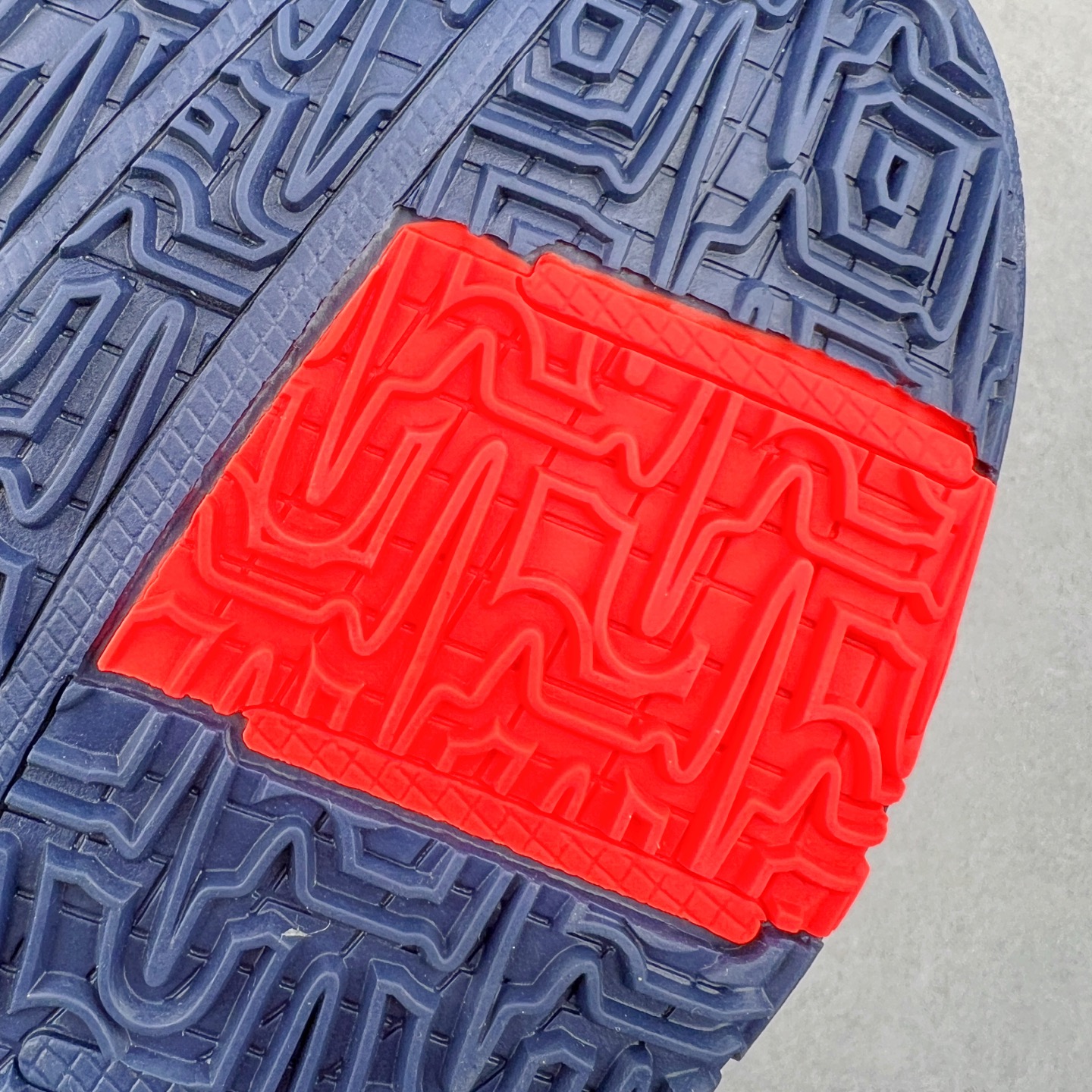 图片[19]-＃S2纯原 Caitlin Clark x Nike Kobe 5 Protro “Indiana Fever” 科比5代克拉克森联名蓝色 IM3207-400 Zoom Turbo气垫➕后掌EVA缓震 实战配置直接拉满 原楦纸板开发 鞋身流线型、后跟塑形 区分土肥圆 原档数据3D打印 鞋面细节匹配原版 全身鞋材卡料色独家定制 唯一正确喷漆SWOOSH NK专利Flyknit飞线科技，给予鞋身足够抗扭矩力 真实底模最大48.5 实战利器 专供海外市场 尺码：40 40.5 41 42 42.5 43 44 44.5 45 46 47.5 48.5 （脚宽、脚胖 建议买大半码）-选品中心