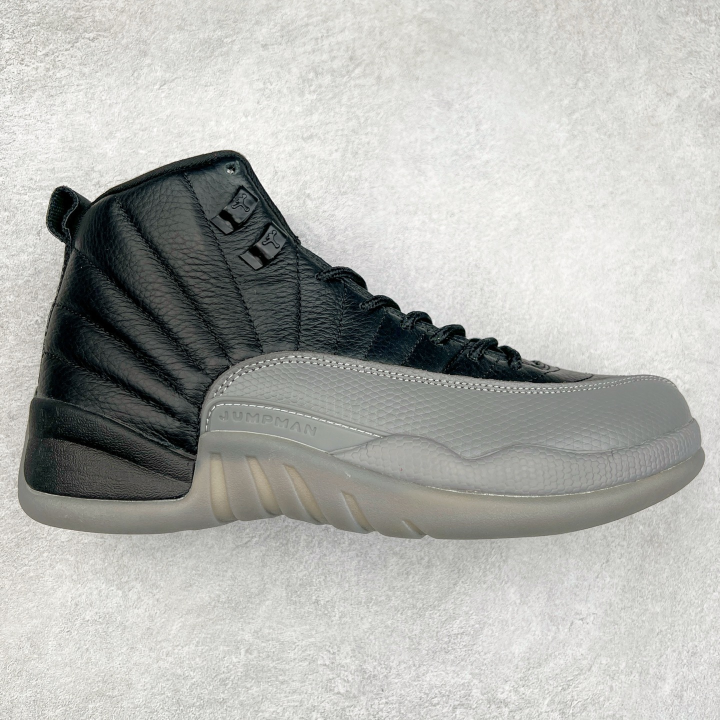 #纯原福利 Air Jordan AJ12 Retro 原楦原纸板开发 采购原厂皮料 原厂定型 后跟完美效果 到手可放心比对发售原鞋 上脚百分百充当正品驾驭 真正原装公司级完美鞋型 一切细节实拍所见所得 纸板中底、钢印 完美版型 尺码:40 40.5 41 42.5 43 44 44.5 45 46 47.5-选品中心
