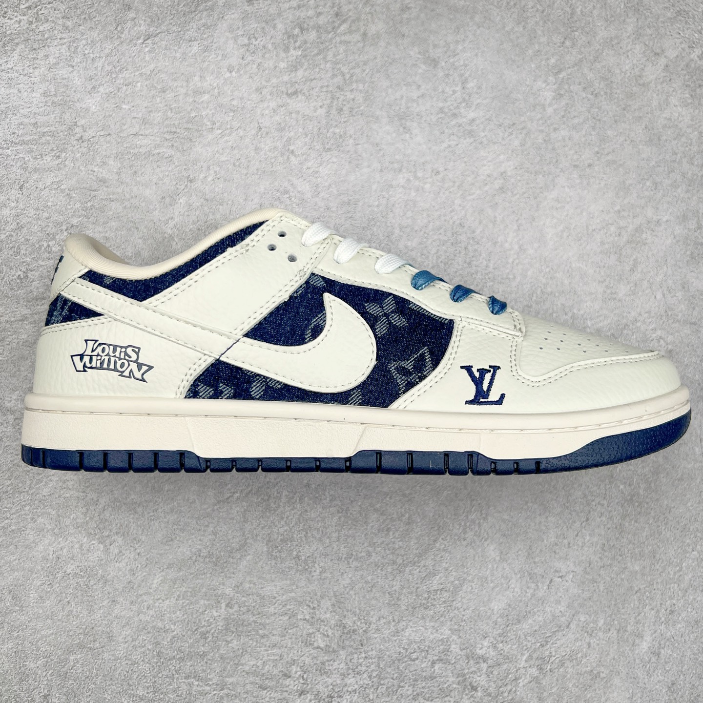 NK Dunk Low 定制配色 XB3802-359 大厂出品 极力推荐 原装头层材料 独家版型蒸餾加工帶來的是更好的视觉和脚感体验大厂纯原品质出货 清洁度 电绣工艺 皮料切割干净无任何毛边 细节完美 实拍调校N版已经零色差零失真 百分百还原实物色彩所见即所得 不存在货不对板色差等低级问题 选购参考实物拍摄 不混卖不参货 只用心做好货严格选品 承诺混一赔十 尺码：36 36.5 37.5 38 38.5 39 40 40.5 41 42 42.5 43 44 44.5 45-选品中心