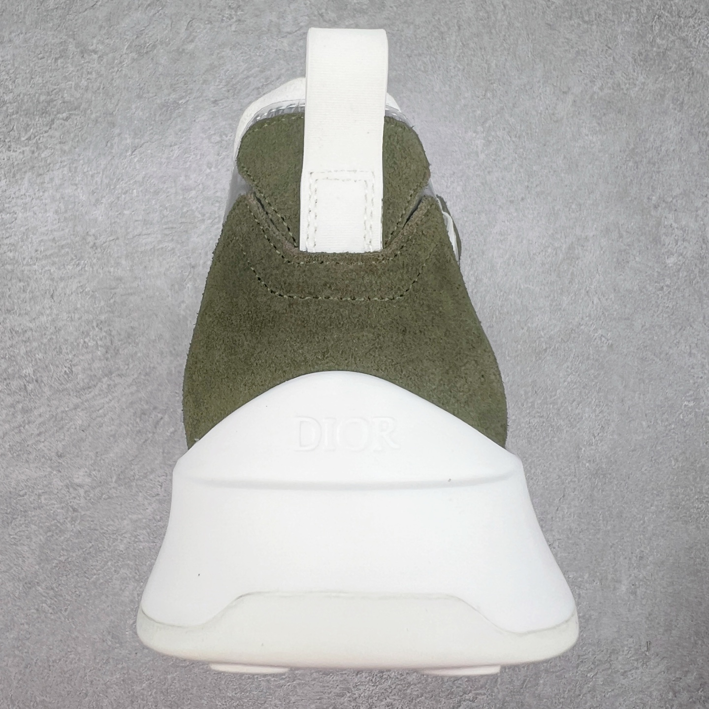 图片[8]-＃GD广顶 DIOR迪奥 B25 Runner 织物系带防滑低帮生活休闲鞋 结合运动版型与 Dior 优雅的经典标识。采用迪奥灰和白色光滑牛皮革精心制作，饰以经典的米色和黑色 Oblique 印花提升格调。搭配白色纹理橡胶鞋底，可为各式休闲造型增添经典气质，更显精致 配送专柜精美包装，面料采用原版定制牛皮+Oblique 印花布 定制进口超细纤维 增高3.5CM 尺码：40 41 42 43 44 45 46-选品中心