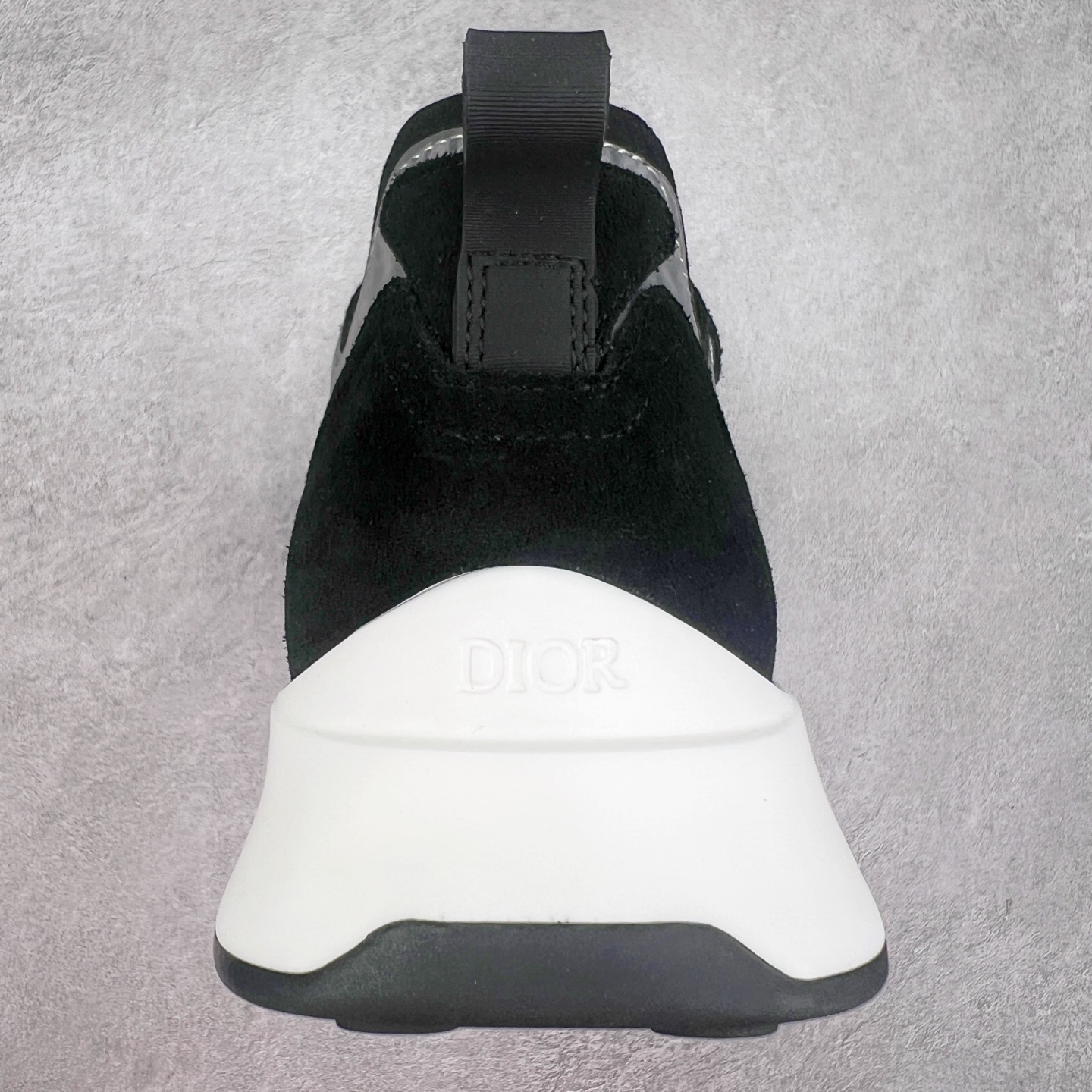 图片[8]-＃GD广顶 DIOR迪奥 B25 Runner 织物系带防滑低帮生活休闲鞋 结合运动版型与 Dior 优雅的经典标识。采用迪奥灰和白色光滑牛皮革精心制作，饰以经典的米色和黑色 Oblique 印花提升格调。搭配白色纹理橡胶鞋底，可为各式休闲造型增添经典气质，更显精致 配送专柜精美包装，面料采用原版定制牛皮+Oblique 印花布 定制进口超细纤维 增高3.5CM 尺码：40 41 42 43 44 45 46-选品中心