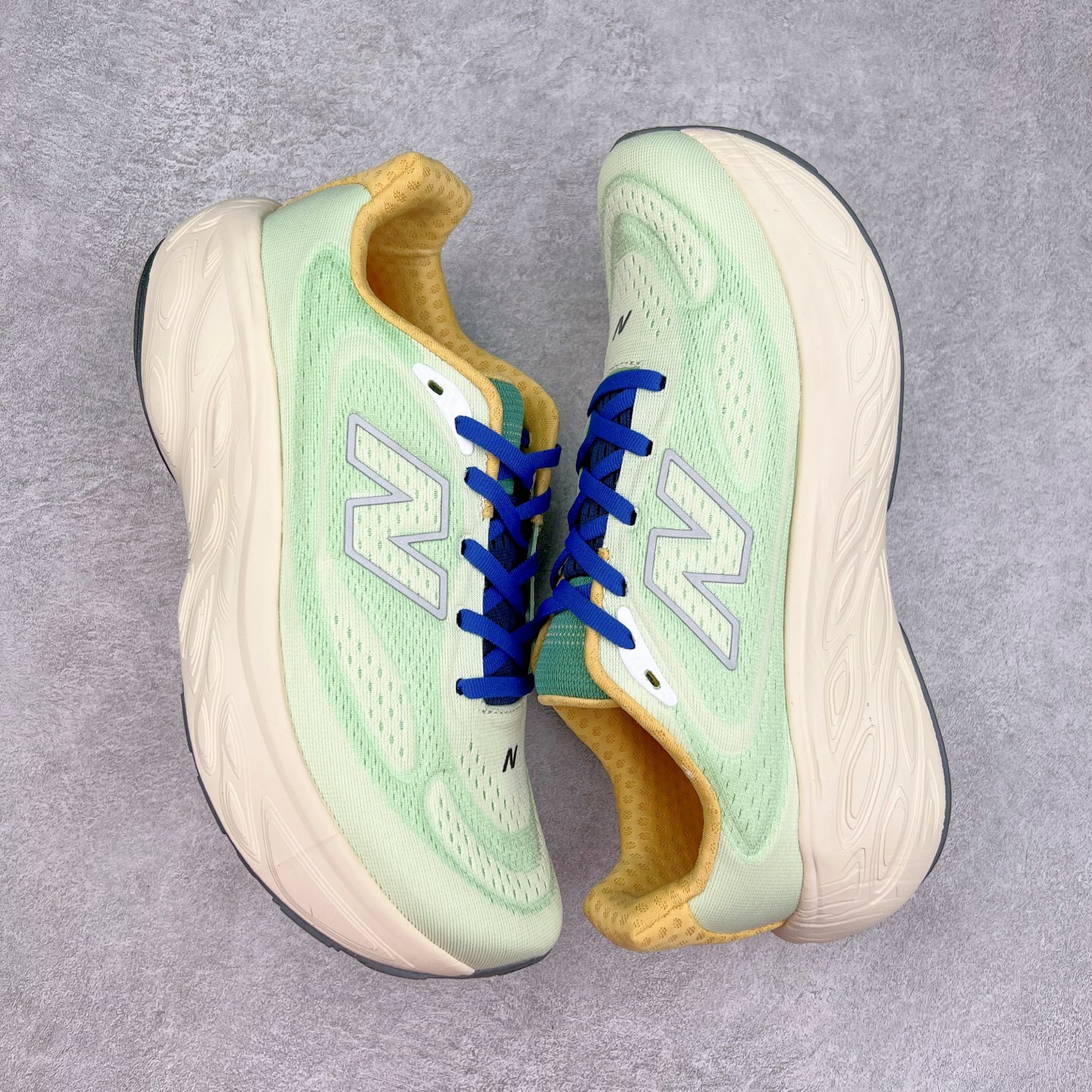 图片[3]-New Balance Fresh Foam X Trail More v3 新百伦NB莫尔V3系列低帮轻量化厚底户外越野休闲运动慢跑鞋 MTMORNGR 无论是越野训练跑还是享受自然美景 New Balance Fresh Foam X Trail More v3 都能确保双脚凉爽舒适 获得缓震支撑 这款越野跑鞋採用透气的合成/网眼鞋面 加上双层 Fresh Foam X 中底实现绝佳舒适著感 搭载鞋头防护科技与 All Terrain 系列最厚鞋底 可防止碎石跑入鞋内 让你尽情探索不受限 尺码：36 37 37.5 38 38.5 39.5 40 40.5 41.5 42 42.5 43 44 44.5 45-选品中心