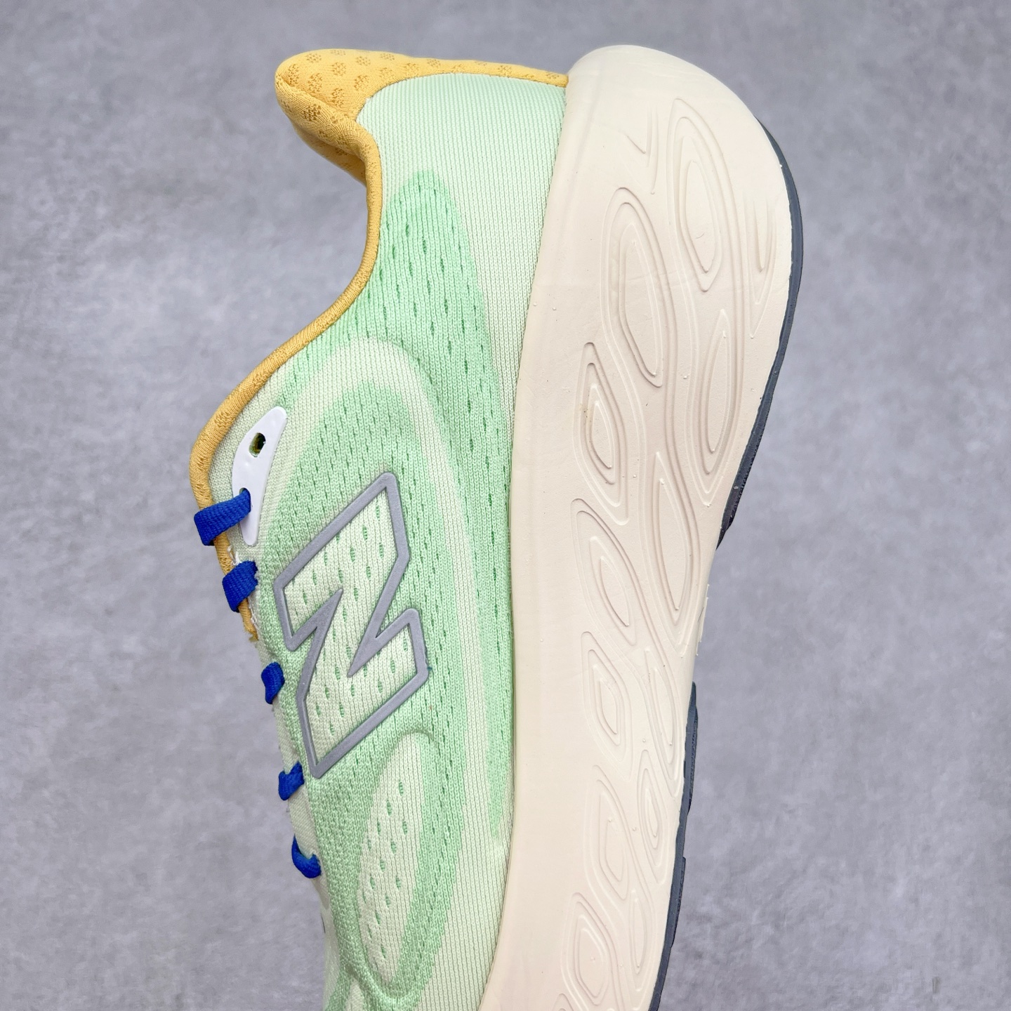 图片[7]-New Balance Fresh Foam X Trail More v3 新百伦NB莫尔V3系列低帮轻量化厚底户外越野休闲运动慢跑鞋 MTMORNGR 无论是越野训练跑还是享受自然美景 New Balance Fresh Foam X Trail More v3 都能确保双脚凉爽舒适 获得缓震支撑 这款越野跑鞋採用透气的合成/网眼鞋面 加上双层 Fresh Foam X 中底实现绝佳舒适著感 搭载鞋头防护科技与 All Terrain 系列最厚鞋底 可防止碎石跑入鞋内 让你尽情探索不受限 尺码：36 37 37.5 38 38.5 39.5 40 40.5 41.5 42 42.5 43 44 44.5 45-选品中心