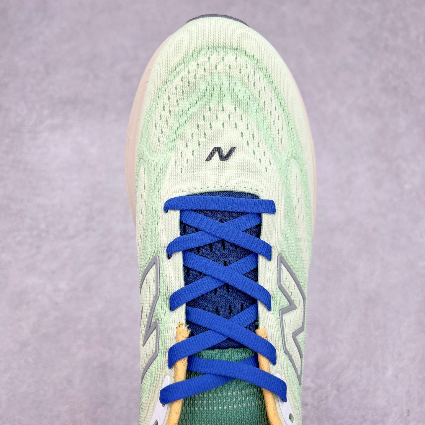 图片[4]-New Balance Fresh Foam X Trail More v3 新百伦NB莫尔V3系列低帮轻量化厚底户外越野休闲运动慢跑鞋 MTMORNGR 无论是越野训练跑还是享受自然美景 New Balance Fresh Foam X Trail More v3 都能确保双脚凉爽舒适 获得缓震支撑 这款越野跑鞋採用透气的合成/网眼鞋面 加上双层 Fresh Foam X 中底实现绝佳舒适著感 搭载鞋头防护科技与 All Terrain 系列最厚鞋底 可防止碎石跑入鞋内 让你尽情探索不受限 尺码：36 37 37.5 38 38.5 39.5 40 40.5 41.5 42 42.5 43 44 44.5 45-选品中心