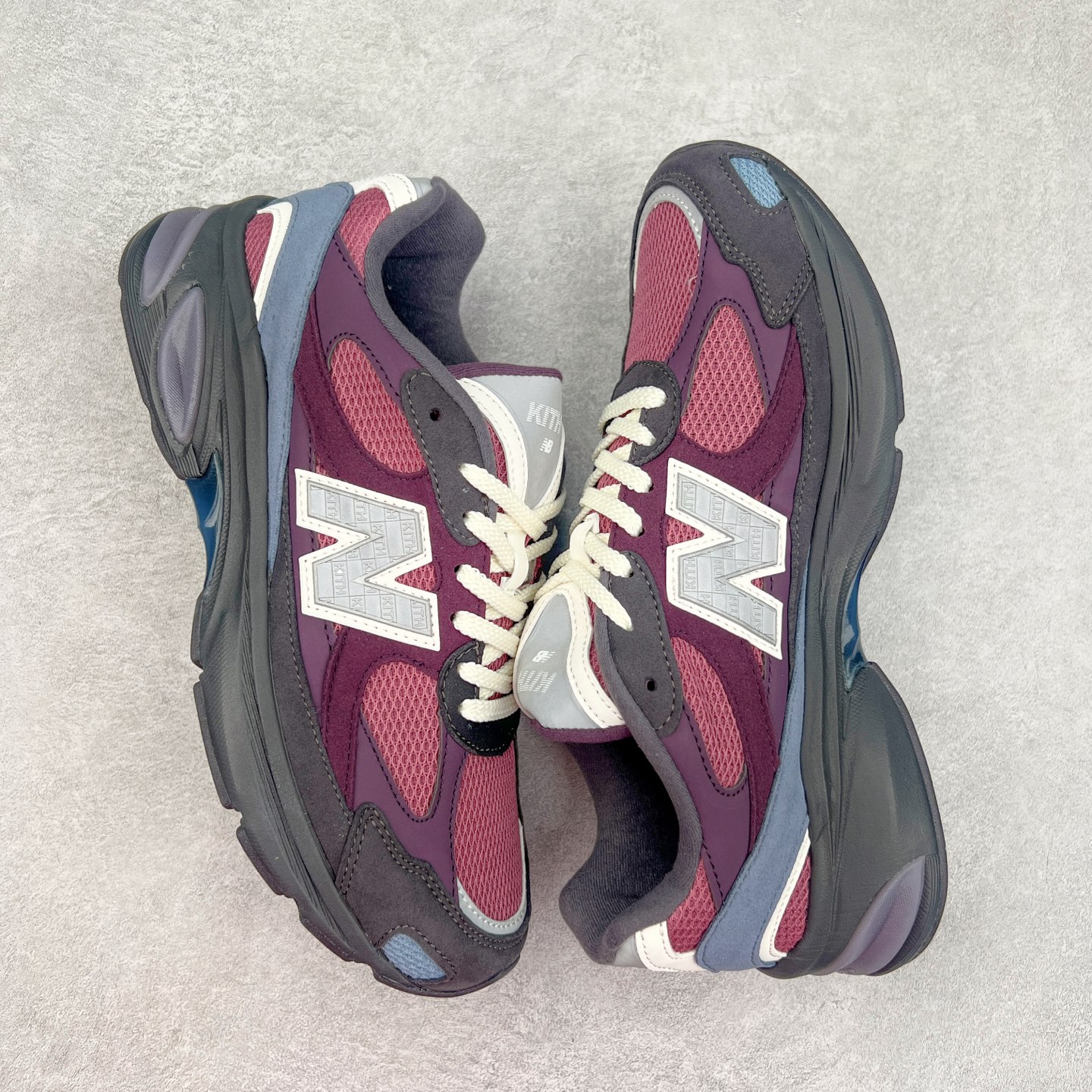 图片[3]-New Balance NB2010系列新百伦经典复古休闲运动板鞋 以ENCAP中底配以升级版 N-ERGY缓震物料 鞋面则采用特色的柔软麂皮搭以NewBalance经典的尼龙网布 低调中还原跑鞋本真 更年轻化的设计理念与材质 让新世代青年得以用全新视角体验经典鞋款的传奇魅力 货号：U2010NB13731 尺码：36 37 37.5 38 38.5 39.5 40 40.5 41.5 42 42.5 43 44-选品中心