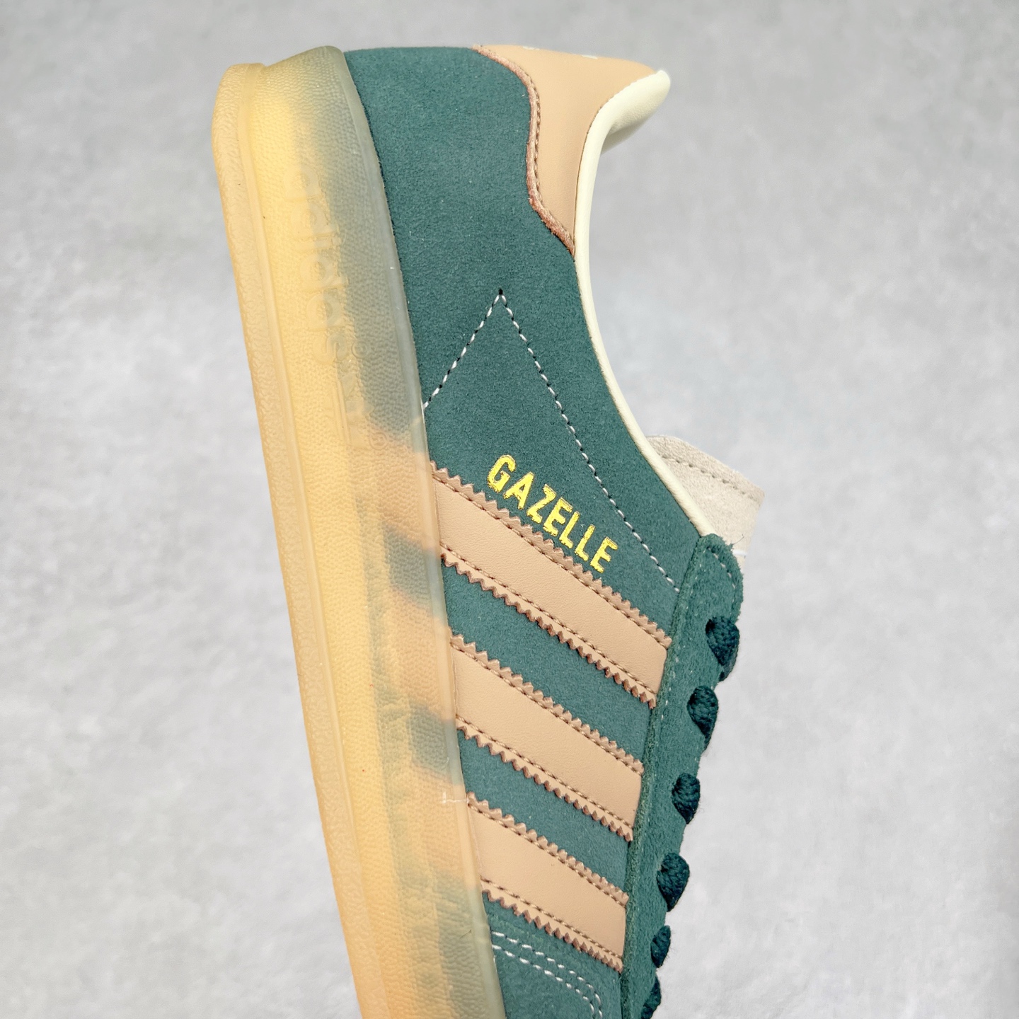 图片[6]-AD Gazelle Indoor Trainers 羚羊内训系列低帮复古百搭休闲运动德训风板鞋 JH5402 90年代经典的复刻版！自60年代以足球训练鞋面世以来,Gazelle就以其经典设计席卷全球。1991年版本的复刻,再造经典Gazelle。采用皮革打造,搭配浊色细节,让这款经典更加简约。尺码：36 36⅔ 37⅓ 38 38⅔ 39⅓ 40 40⅔ 41⅓ 42 42⅔ 43⅓ 44⅓ 44⅔ 45-选品中心