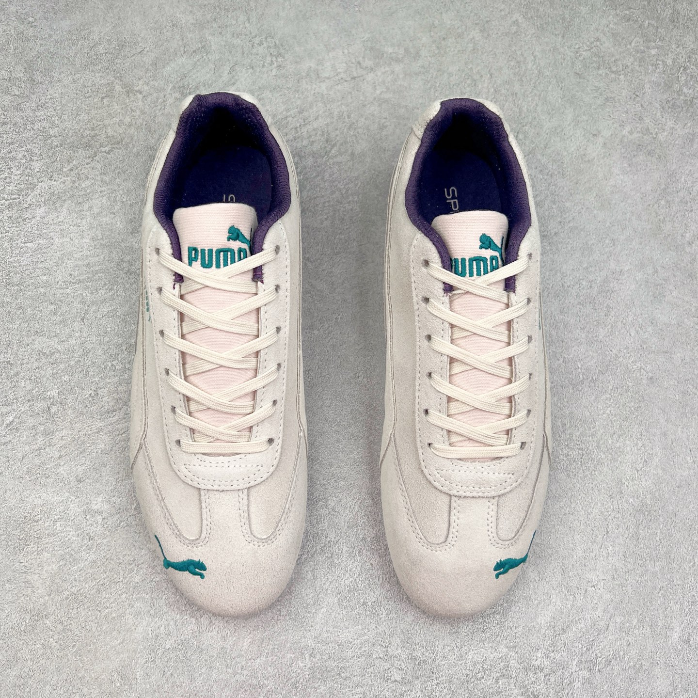 [Puma Series]Simple and smooth appearance It fits right with the FormstripLogo