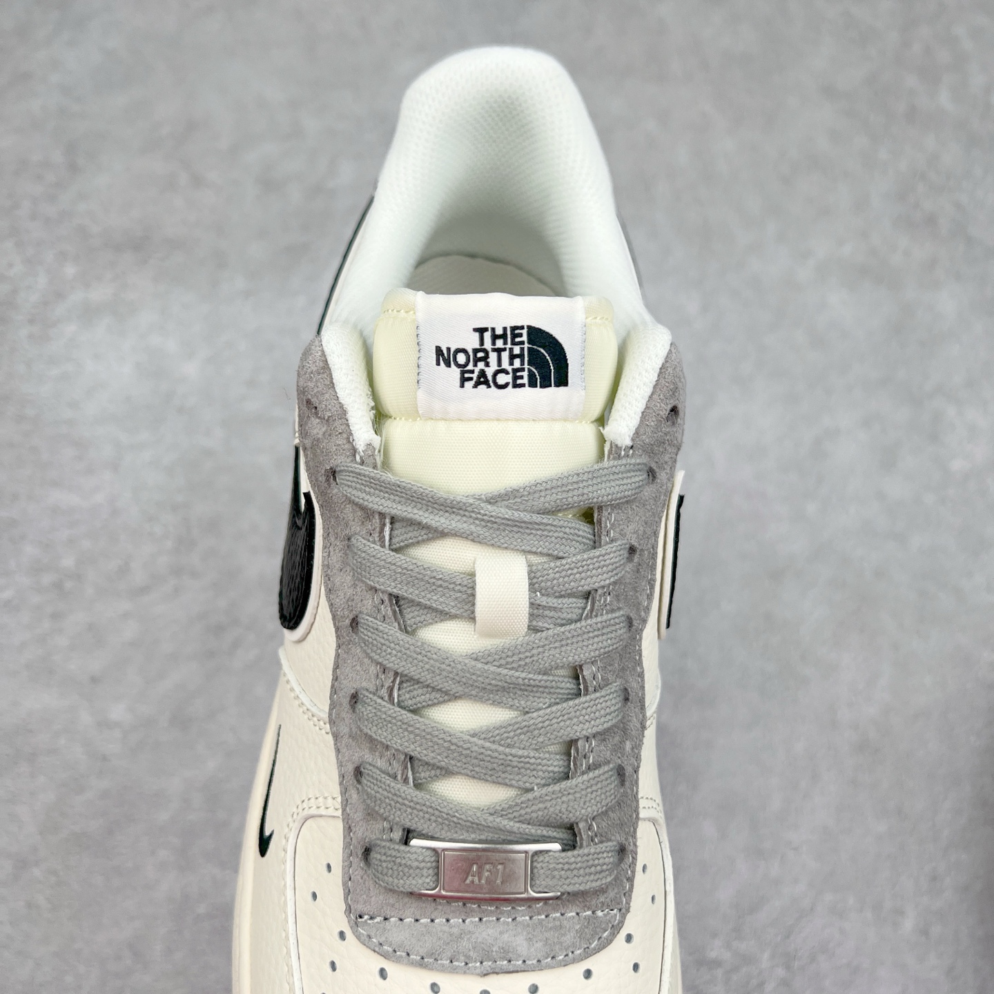 图片[5]-NK Air Force 1´07 Low 空军一号低帮百搭休闲运动板鞋 XZ6188-190 柔软、弹性十足的缓震性能和出色的中底设计 横跨复古与现代的外型结合 造就出风靡全球 三十多年的Force 1 直到今天还深受青睐 实拍调校N版已经零色差零失真 百分百还原实物色彩所见即所得 不存在货不对板色差等低级问题 选购参考实物拍摄 不混卖不参货 只用心做好货严格选品 承诺混一赔十 尺码：36 36.5 37.5 38 38.5 39 40 40.5 41 42 42.5 43 44 44.5 45-选品中心