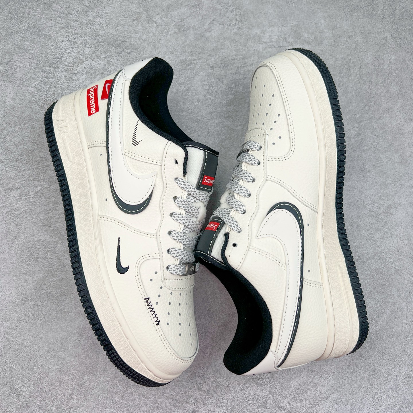 图片[3]-NK Air Force 1´07 Low 空军一号低帮百搭休闲运动板鞋 XS1958-545 柔软、弹性十足的缓震性能和出色的中底设计 横跨复古与现代的外型结合 造就出风靡全球 三十多年的Force 1 直到今天还深受青睐 实拍调校N版已经零色差零失真 百分百还原实物色彩所见即所得 不存在货不对板色差等低级问题 选购参考实物拍摄 不混卖不参货 只用心做好货严格选品 承诺混一赔十 尺码：36 36.5 37.5 38 38.5 39 40 40.5 41 42 42.5 43 44 44.5 45-选品中心