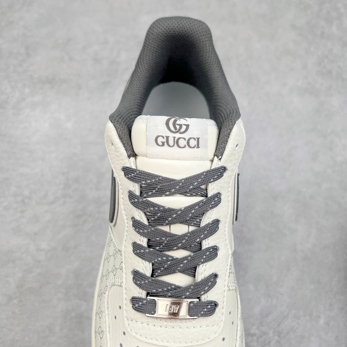 图片[5]-NK Air Force 1´07 Low 空军一号低帮百搭休闲运动板鞋 CS5288-003 柔软、弹性十足的缓震性能和出色的中底设计 横跨复古与现代的外型结合 造就出风靡全球 三十多年的Force 1 直到今天还深受青睐 实拍调校N版已经零色差零失真 百分百还原实物色彩所见即所得 不存在货不对板色差等低级问题 选购参考实物拍摄 不混卖不参货 只用心做好货严格选品 承诺混一赔十 尺码：36 36.5 37.5 38 38.5 39 40 40.5 41 42 42.5 43 44 44.5 45-选品中心