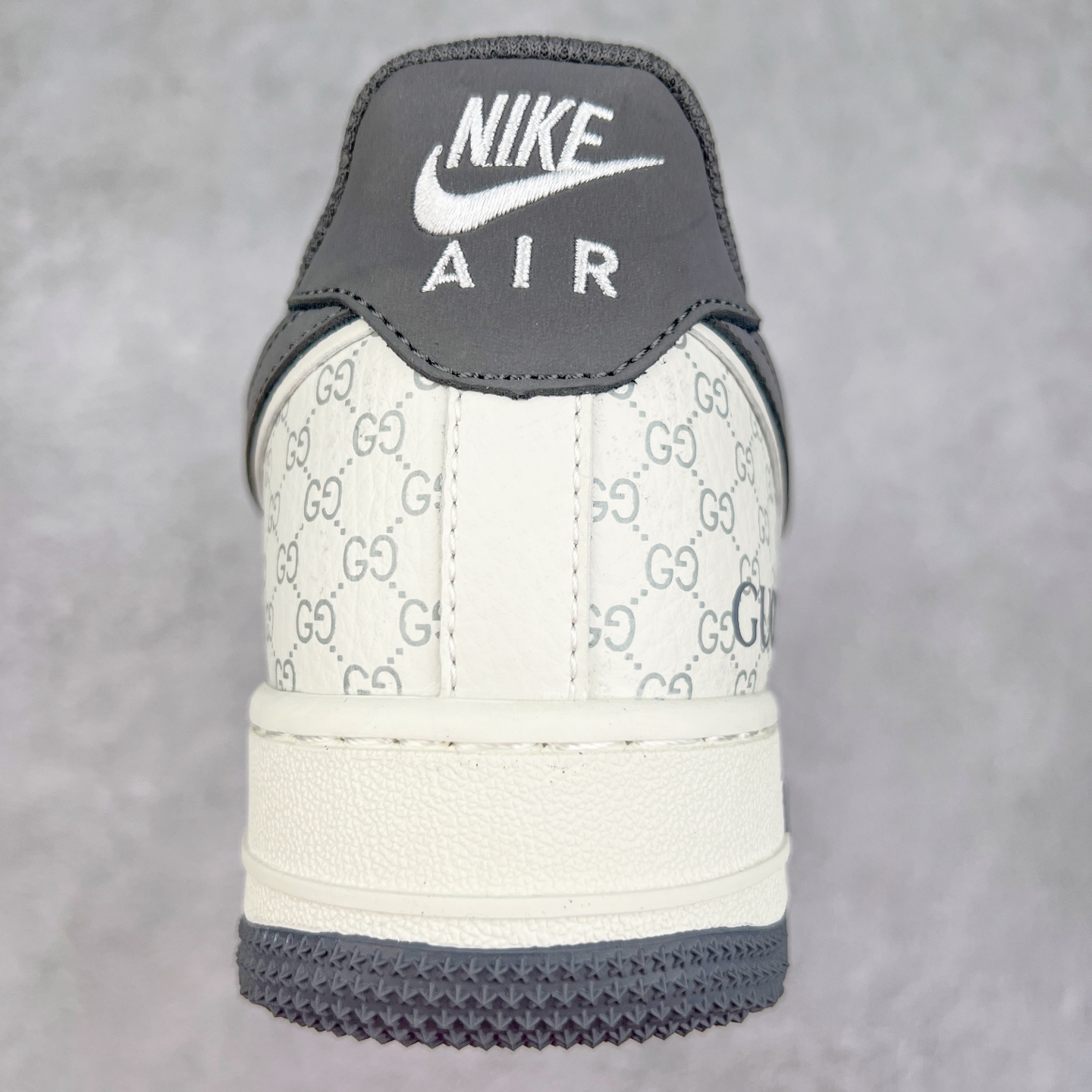 图片[8]-NK Air Force 1´07 Low 空军一号低帮百搭休闲运动板鞋 CS5288-003 柔软、弹性十足的缓震性能和出色的中底设计 横跨复古与现代的外型结合 造就出风靡全球 三十多年的Force 1 直到今天还深受青睐 实拍调校N版已经零色差零失真 百分百还原实物色彩所见即所得 不存在货不对板色差等低级问题 选购参考实物拍摄 不混卖不参货 只用心做好货严格选品 承诺混一赔十 尺码：36 36.5 37.5 38 38.5 39 40 40.5 41 42 42.5 43 44 44.5 45-选品中心