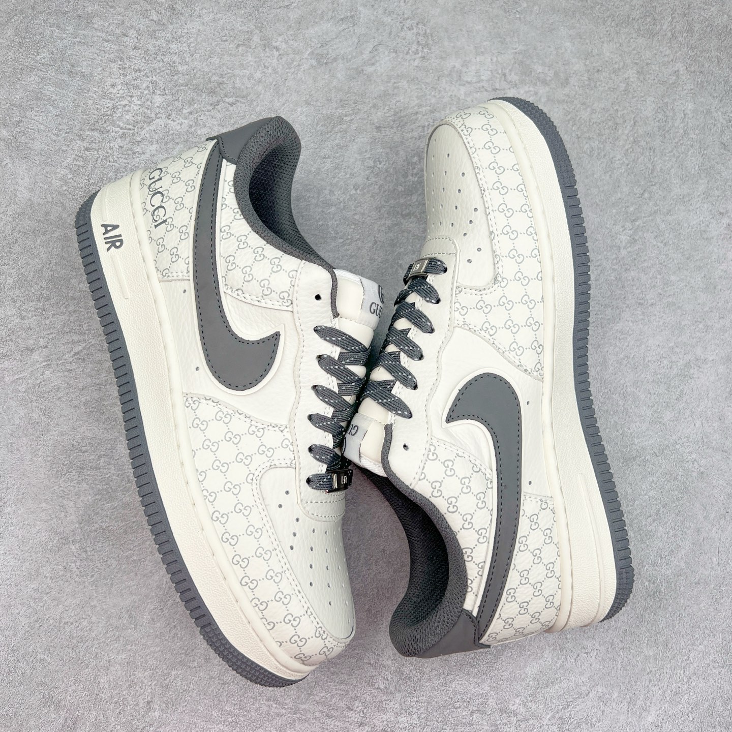 图片[3]-NK Air Force 1´07 Low 空军一号低帮百搭休闲运动板鞋 CS5288-003 柔软、弹性十足的缓震性能和出色的中底设计 横跨复古与现代的外型结合 造就出风靡全球 三十多年的Force 1 直到今天还深受青睐 实拍调校N版已经零色差零失真 百分百还原实物色彩所见即所得 不存在货不对板色差等低级问题 选购参考实物拍摄 不混卖不参货 只用心做好货严格选品 承诺混一赔十 尺码：36 36.5 37.5 38 38.5 39 40 40.5 41 42 42.5 43 44 44.5 45-选品中心