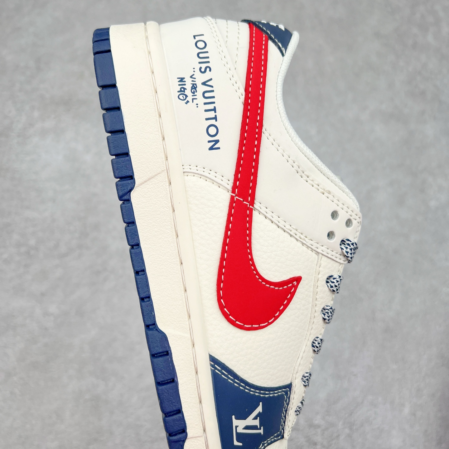 图片[6]-NK Dunk Low 定制配色 JJ2508-563 大厂出品 极力推荐 原装头层材料 独家版型蒸餾加工帶來的是更好的视觉和脚感体验大厂纯原品质出货 清洁度 电绣工艺 皮料切割干净无任何毛边 细节完美 实拍调校N版已经零色差零失真 百分百还原实物色彩所见即所得 不存在货不对板色差等低级问题 选购参考实物拍摄 不混卖不参货 只用心做好货严格选品 承诺混一赔十 尺码：36 36.5 37.5 38 38.5 39 40 40.5 41 42 42.5 43 44 44.5 45-选品中心