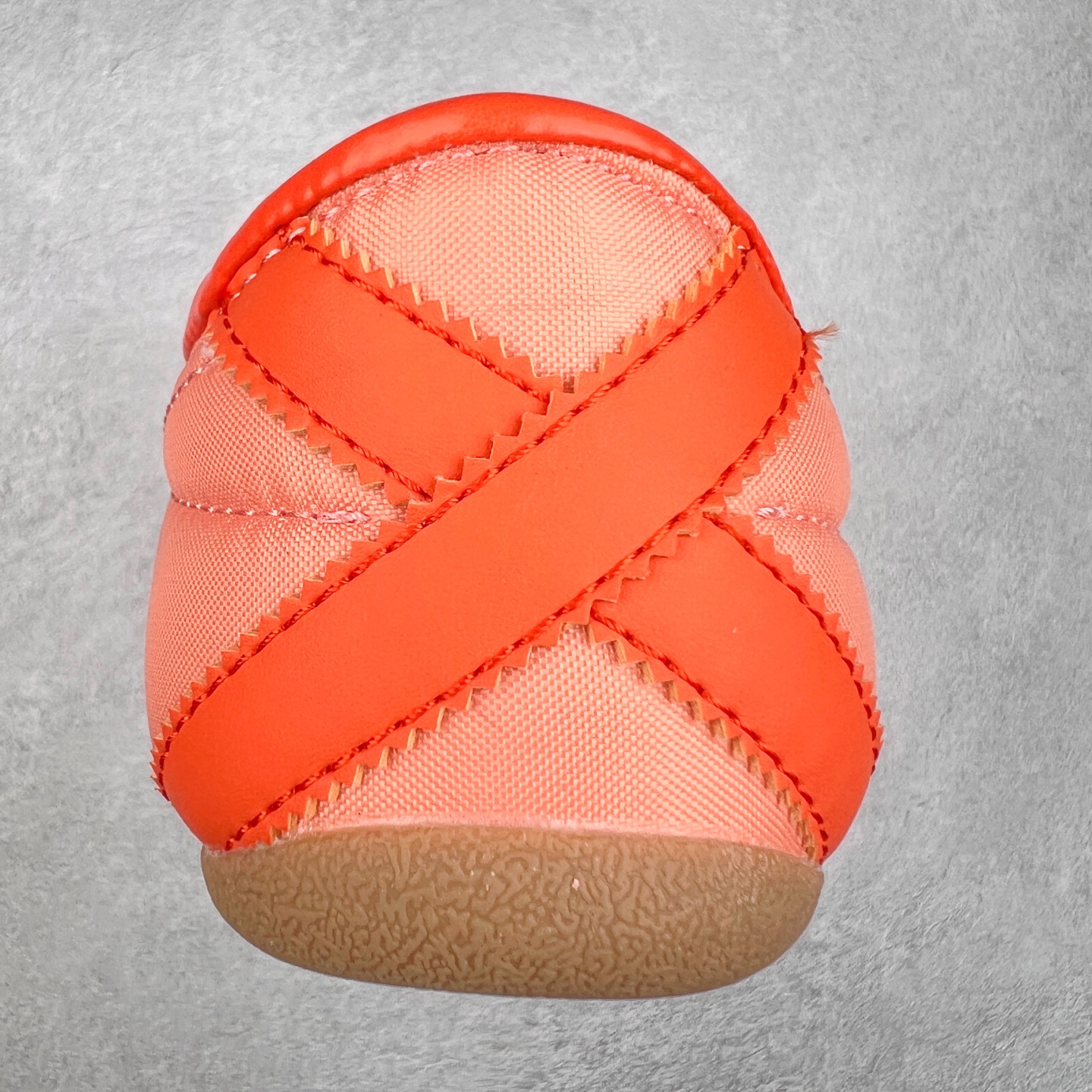 图片[8]-AD Originals Tokyo 东京限定系列复古百搭薄底德训风低帮休闲运动T头鞋 JI3297 ORIGINALS 挖掘复古运动基因，文 将经典与现代完美融合，推出薄底鞋系列，引起潮流趋势。此次COSTS带来的是ADIDAS ORIGINALS TOKYO系列黑白两款百搭配色，鞋款鞋面舒适贴合脚面， 同时采用柔软材质，穿着轻便舒适；中底缓震性能，鞋底有一定弹性，日常穿搭舒适且防滑。尺码：35⅔ 36 36⅔ 37⅓ 38 38⅔ 39⅓ 40 40⅔ 41⅓ 42 42⅔ 43⅓ 44 45-选品中心