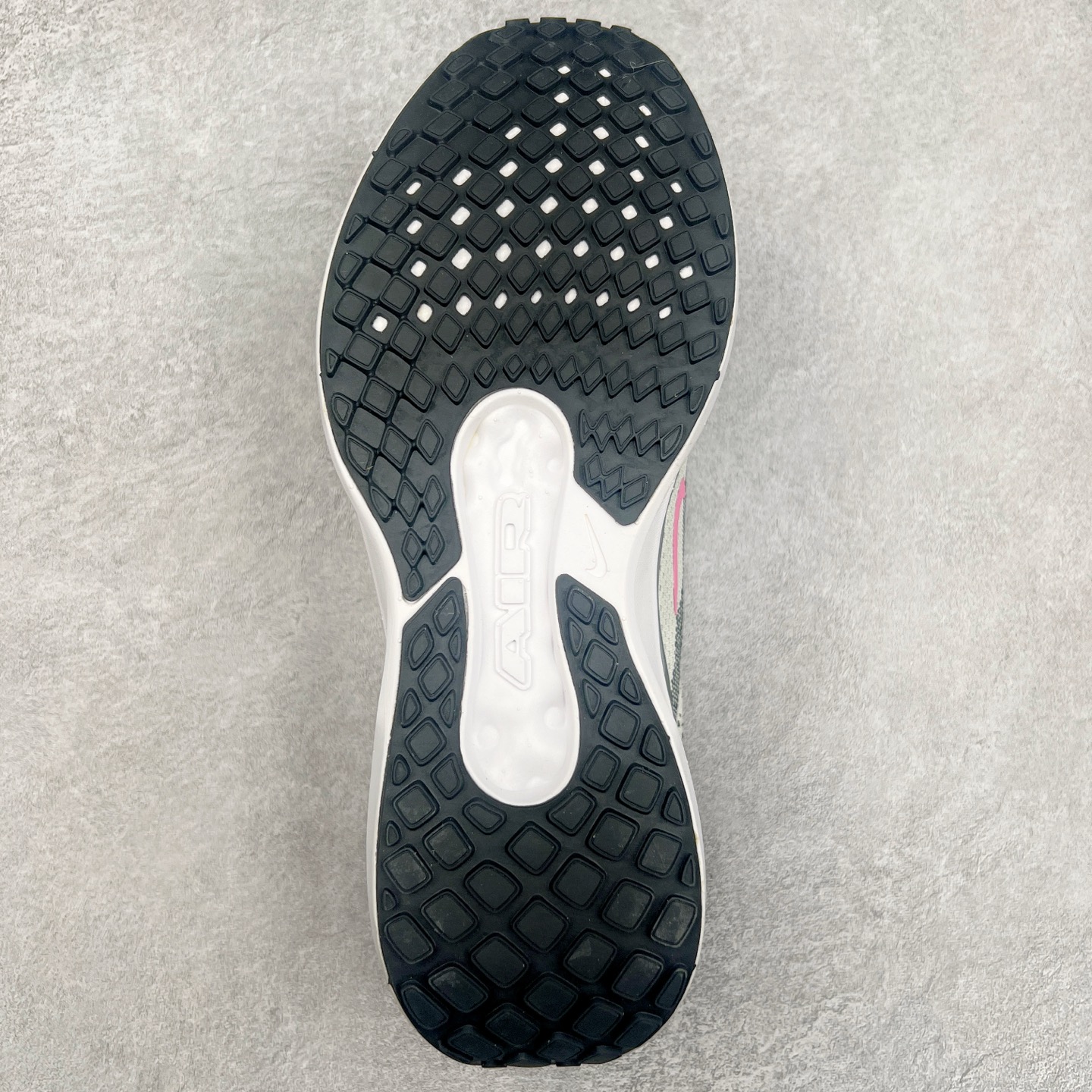 图片[9]-NK Winflo 11 舒适轻便低帮休闲跑步鞋 实拍调校N版已经零色差零失真 百分百还原实物色彩所见即所得 不存在货不对板色差等低级问题 选购参考实物拍摄 不混卖不参货 只用心做好货严格选品 承诺混一赔十 尺码：36 36.5 37.5 38 38.5 39 40 40.5 41 42 42.5 43 44 44.5 45-选品中心