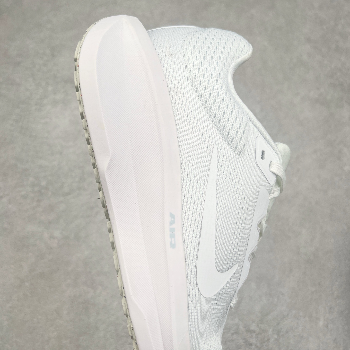 图片[6]-NK Winflo 11 舒适轻便低帮休闲跑步鞋 实拍调校N版已经零色差零失真 百分百还原实物色彩所见即所得 不存在货不对板色差等低级问题 选购参考实物拍摄 不混卖不参货 只用心做好货严格选品 承诺混一赔十 尺码：36 36.5 37.5 38 38.5 39 40 40.5 41 42 42.5 43 44 44.5 45-选品中心