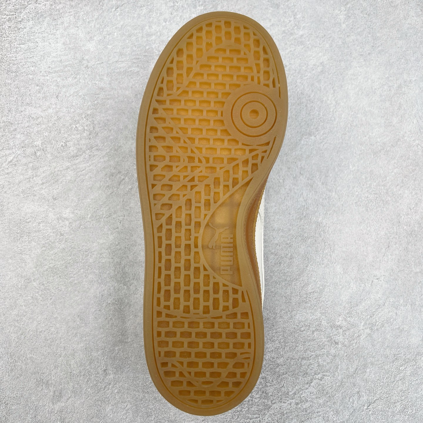 图片[9]-PUMA INDOOR OG 彪马舒适轻盈防滑耐磨 低帮板鞋 实拍调校N版已经零色差零失真 百分百还原实物色彩所见即所得 不存在货不对板色差等低级问题 选购参考实物拍摄 不混卖不参货 只用心做好货严格选品 承诺混一赔十 尺码：36 36.5 37.5 38 38.5 39 40 40.5 41 42 42.5 43 44 44.5 45-选品中心