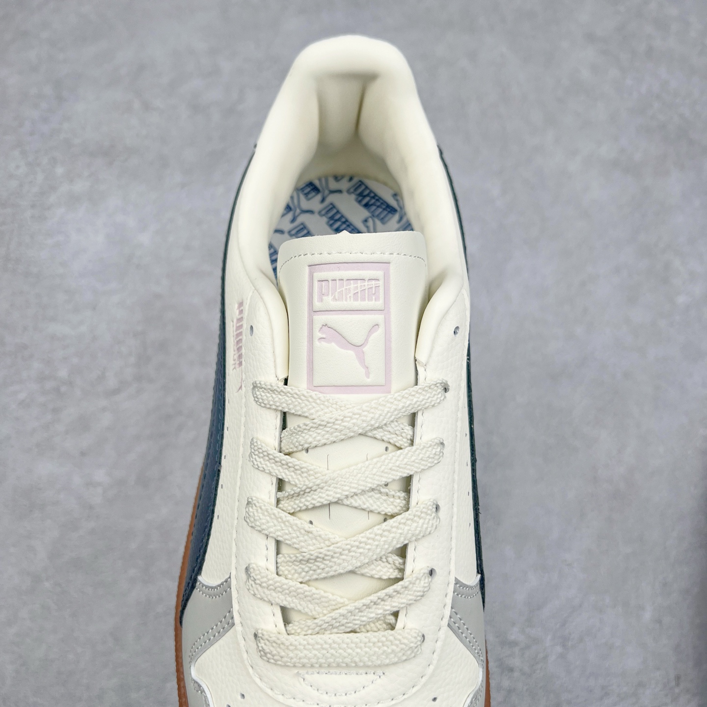 图片[5]-PUMA INDOOR OG 彪马舒适轻盈防滑耐磨 低帮板鞋 实拍调校N版已经零色差零失真 百分百还原实物色彩所见即所得 不存在货不对板色差等低级问题 选购参考实物拍摄 不混卖不参货 只用心做好货严格选品 承诺混一赔十 尺码：36 36.5 37.5 38 38.5 39 40 40.5 41 42 42.5 43 44 44.5 45-选品中心