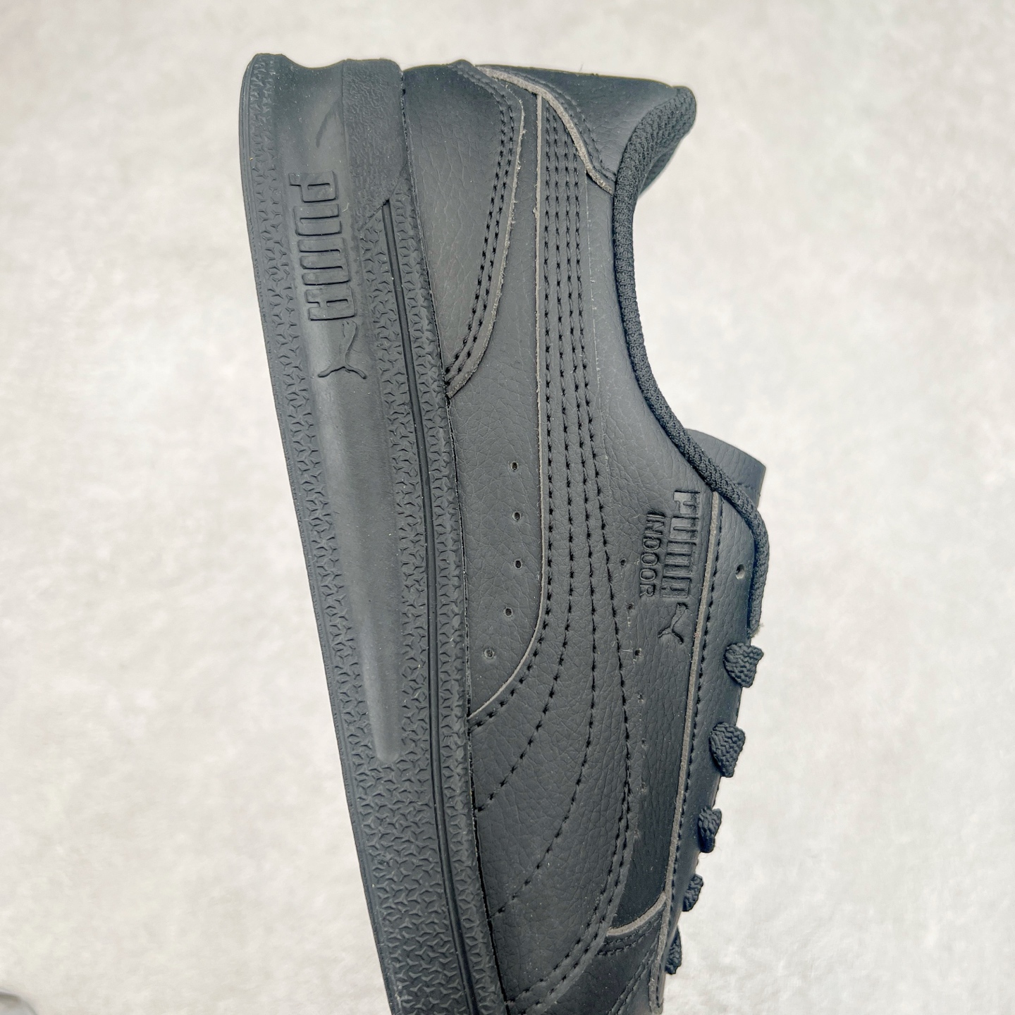 图片[6]-PUMA INDOOR OG 彪马舒适轻盈防滑耐磨 低帮板鞋 实拍调校N版已经零色差零失真 百分百还原实物色彩所见即所得 不存在货不对板色差等低级问题 选购参考实物拍摄 不混卖不参货 只用心做好货严格选品 承诺混一赔十 尺码：36 36.5 37.5 38 38.5 39 40 40.5 41 42 42.5 43 44 44.5 45-选品中心