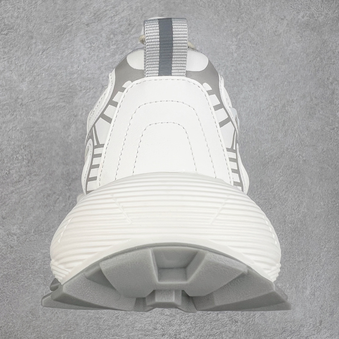 图片[8]-GG-CC Chunky Low休闲时尚运动厚底增高老爹鞋系列 广东大厂出品 完美细节 25ss春季新款厚底增高 大长腿 时髦look轻松定格 不费力展现率性氛围 高档银盒 酷帅机能风不规则设计大底 双鞋带拼色造型设计 轻便舒适百搭 GGcc厚底增高不管怎么搭都好看~ 尺码：35 36 37 38 39 40-选品中心