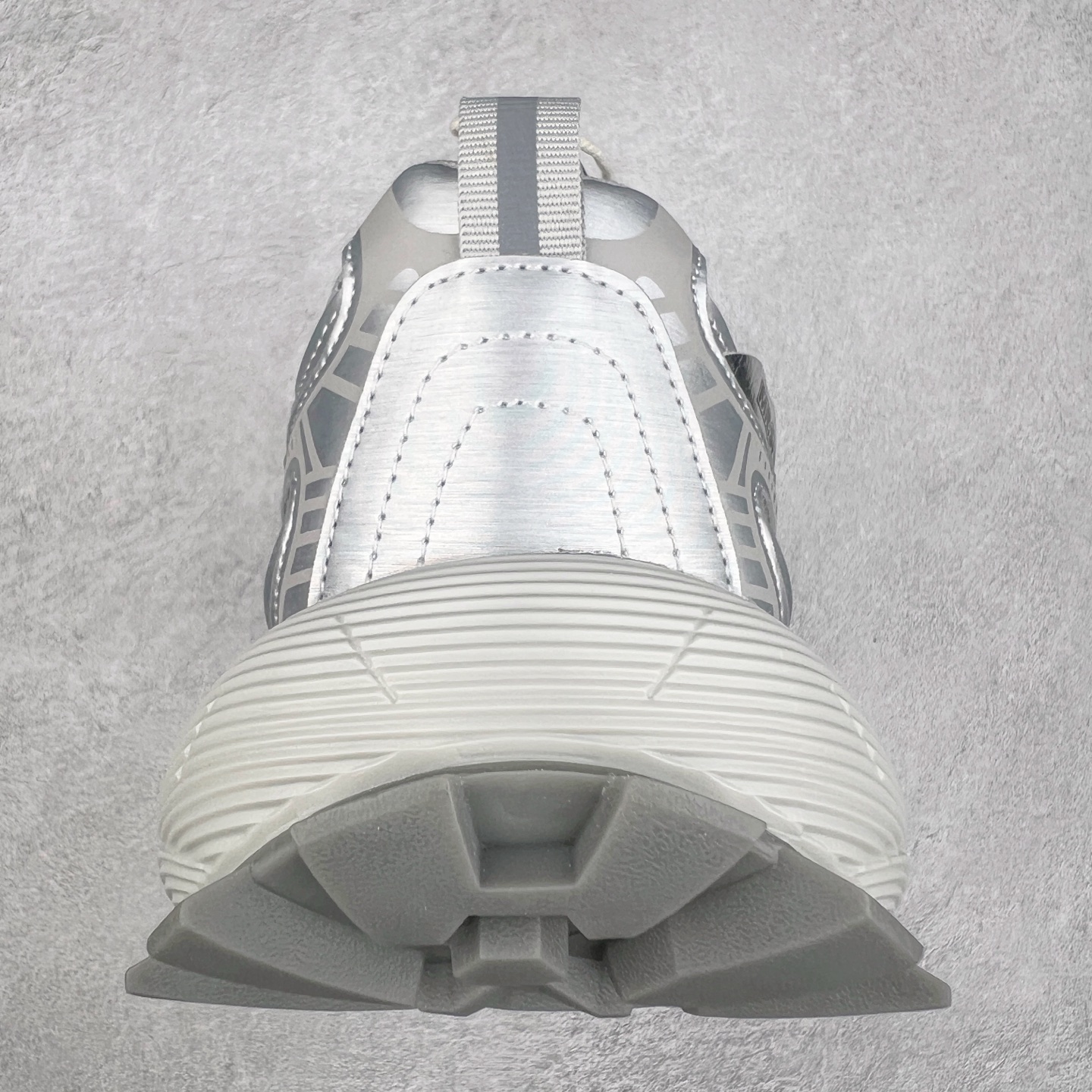 图片[8]-GG-CC Chunky Low休闲时尚运动厚底增高老爹鞋系列 广东大厂出品 完美细节 25ss春季新款厚底增高 大长腿 时髦look轻松定格 不费力展现率性氛围 高档银盒 酷帅机能风不规则设计大底 双鞋带拼色造型设计 轻便舒适百搭 GGcc厚底增高不管怎么搭都好看~ 尺码：35 36 37 38 39 40-选品中心