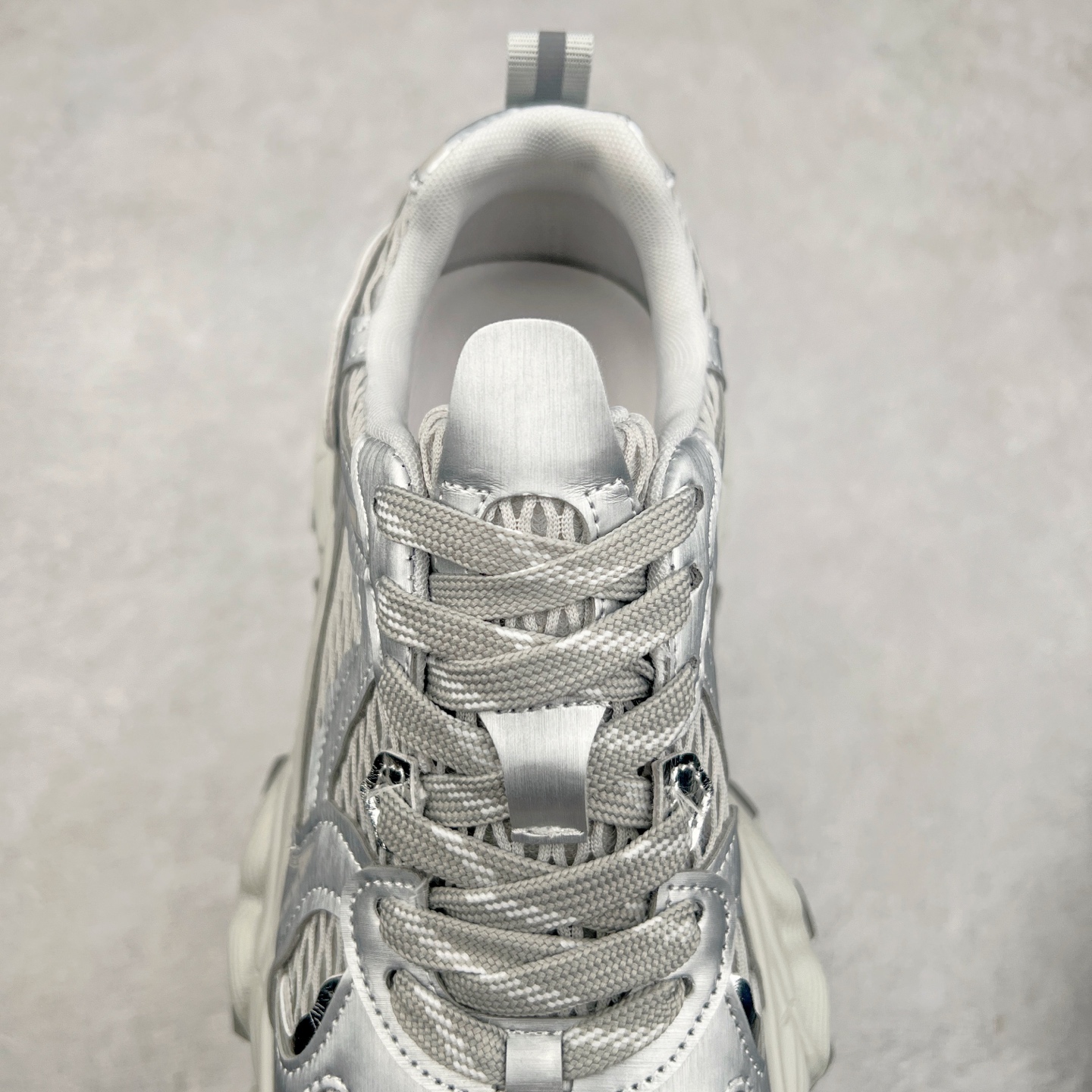 图片[5]-GG-CC Chunky Low休闲时尚运动厚底增高老爹鞋系列 广东大厂出品 完美细节 25ss春季新款厚底增高 大长腿 时髦look轻松定格 不费力展现率性氛围 高档银盒 酷帅机能风不规则设计大底 双鞋带拼色造型设计 轻便舒适百搭 GGcc厚底增高不管怎么搭都好看~ 尺码：35 36 37 38 39 40-选品中心