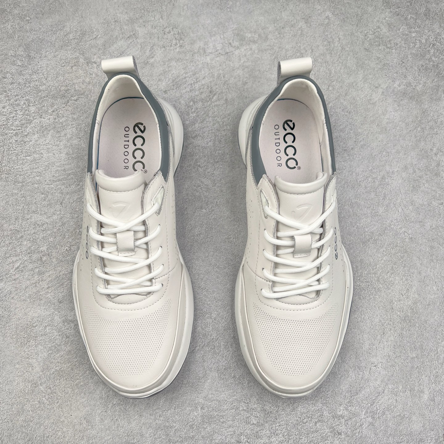 图片[2]-ECCO爱步新款户外鞋缓震耐磨越野跑鞋男健步BIOMC系列 鞋面采用臻选牛皮，质感丰富 脚感柔软舒适贴合的穿着体验 直接注塑工艺连接鞋面与鞋底 一体成型，合脚稳固 自然律动科技，符合人体工学鞋楦 贴近足部天然形态 橡胶外底，适应多种地形，提供强劲抓地力与耐磨性 灵活稳定 越野无束 尺码：38 39 40 41 42 43 44 （皮鞋码）-选品中心