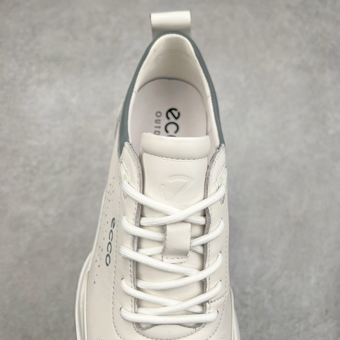 图片[5]-ECCO爱步新款户外鞋缓震耐磨越野跑鞋男健步BIOMC系列 鞋面采用臻选牛皮，质感丰富 脚感柔软舒适贴合的穿着体验 直接注塑工艺连接鞋面与鞋底 一体成型，合脚稳固 自然律动科技，符合人体工学鞋楦 贴近足部天然形态 橡胶外底，适应多种地形，提供强劲抓地力与耐磨性 灵活稳定 越野无束 尺码：38 39 40 41 42 43 44 （皮鞋码）-选品中心