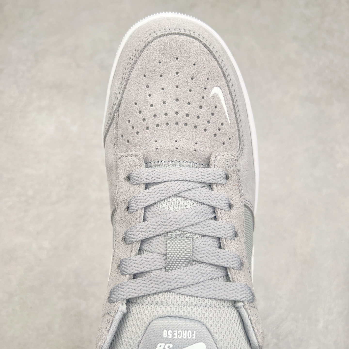 图片[4]-NK SB Force 58 空军58系列低帮休闲运动滑板板鞋 CZ2959-004 鞋面由帆布和麂皮拼接 层次感丰富 搭配硫化外底 耐磨耐穿 鞋舌及中底后跟处饰有SB Logo 表明鞋款身份 采用包边设计 经久耐穿 硫化结构则有效提升灵活性 穿上这款全新推出的创意力作 助你耀动街头 尺码：36 36.5 37.5 38 38.5 39 40 40.5 41 42 42.5 43 44 45-选品中心