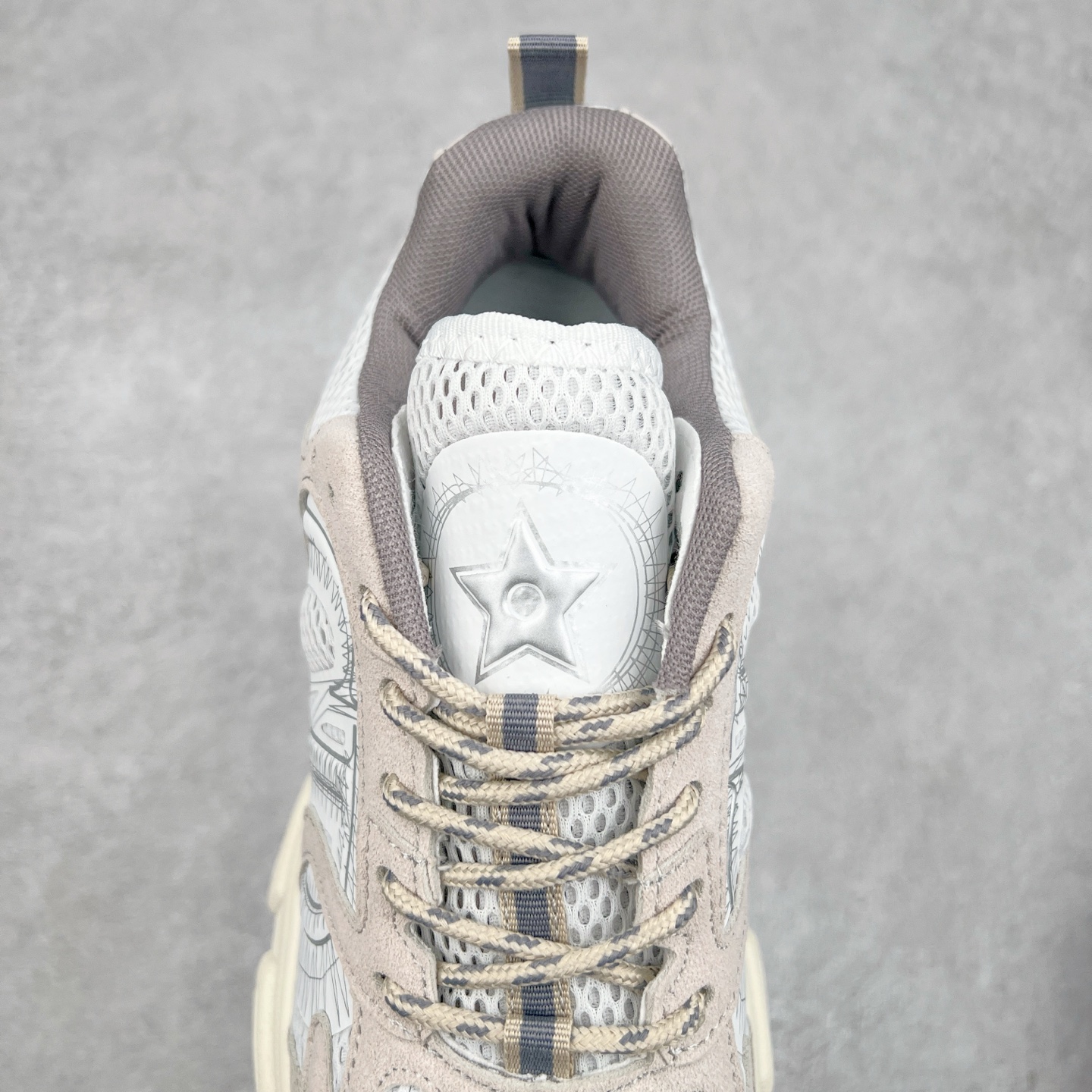 图片[5]-Dior Chrono 迪奥圆头系带 生活休闲运动跑鞋 选用优质材料 精细制作 经典设计 展现优雅气质 舒适脚感 轻松穿梭 适合各种场合 彰显魅力 品味与舒适兼得 演绎自信自然 步履间散发迷人韵味 展现独特风采 尺码：36 37 38 39 40 41 42 43 44 45-选品中心