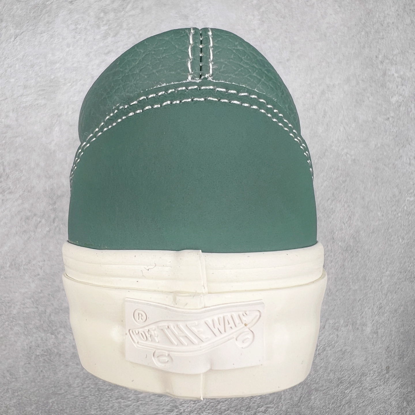 图片[8]-Vans Premium Old Skool 36 范斯官方 高端全皮质复古板鞋 经典Style 36 鞋型增强复古属性 从鞋型和贴合度方面重塑鞋款 全皮压纹材质质感拉满 缓震活动鞋垫使脚感更舒适 易搭配难出错 货号：VN000D57FRS 尺码：36 36.5 37 38 38.5 39 40 40.5 41 42 42.5 43 44-选品中心