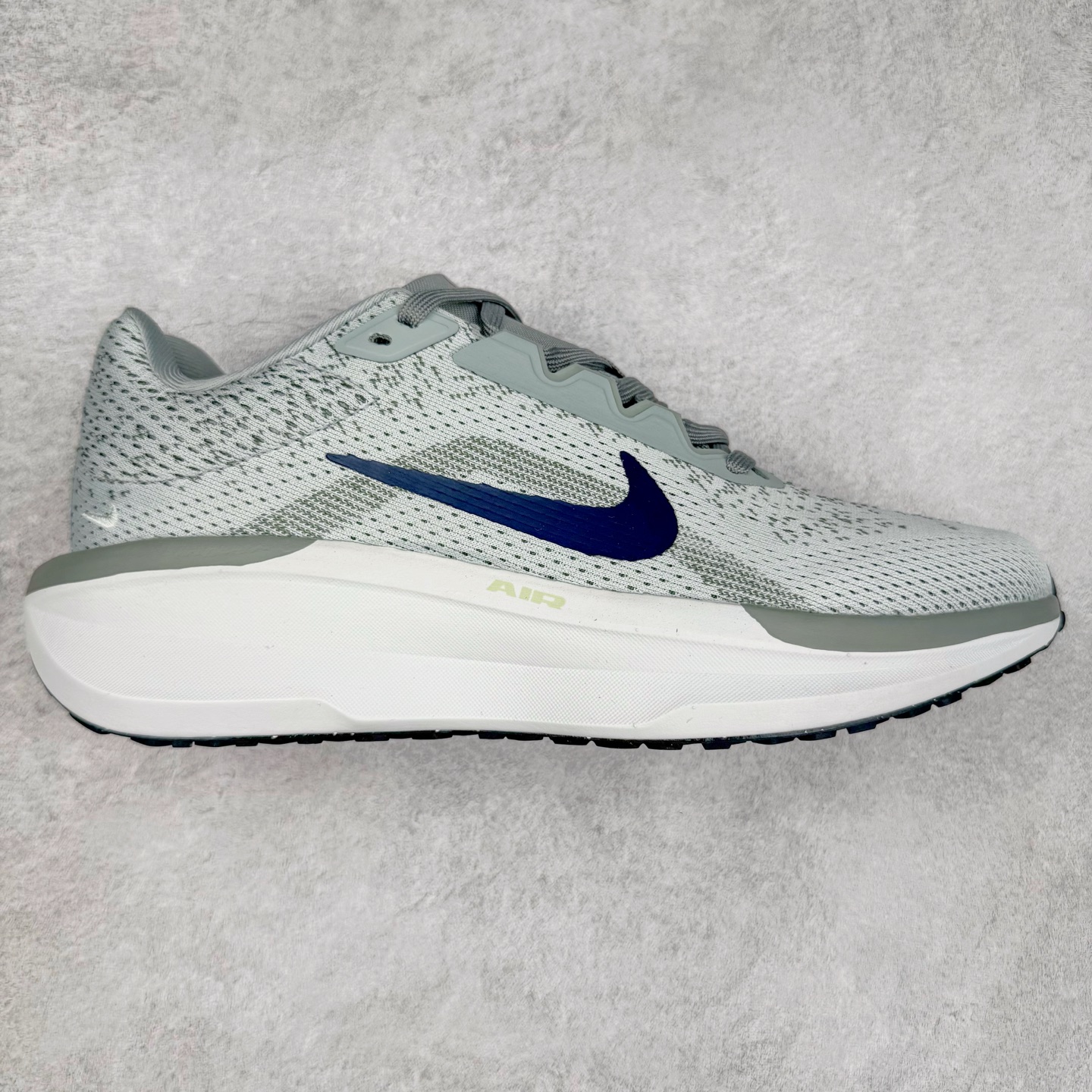 图片[5]-NK Winflo 11 舒适轻便低帮休闲跑步鞋 实拍调校N版已经零色差零失真 百分百还原实物色彩所见即所得 不存在货不对板色差等低级问题 选购参考实物拍摄 不混卖不参货 只用心做好货严格选品 承诺混一赔十 尺码：36 36.5 37.5 38 38.5 39 40 40.5 41 42 42.5 43 44 44.5 45-选品中心