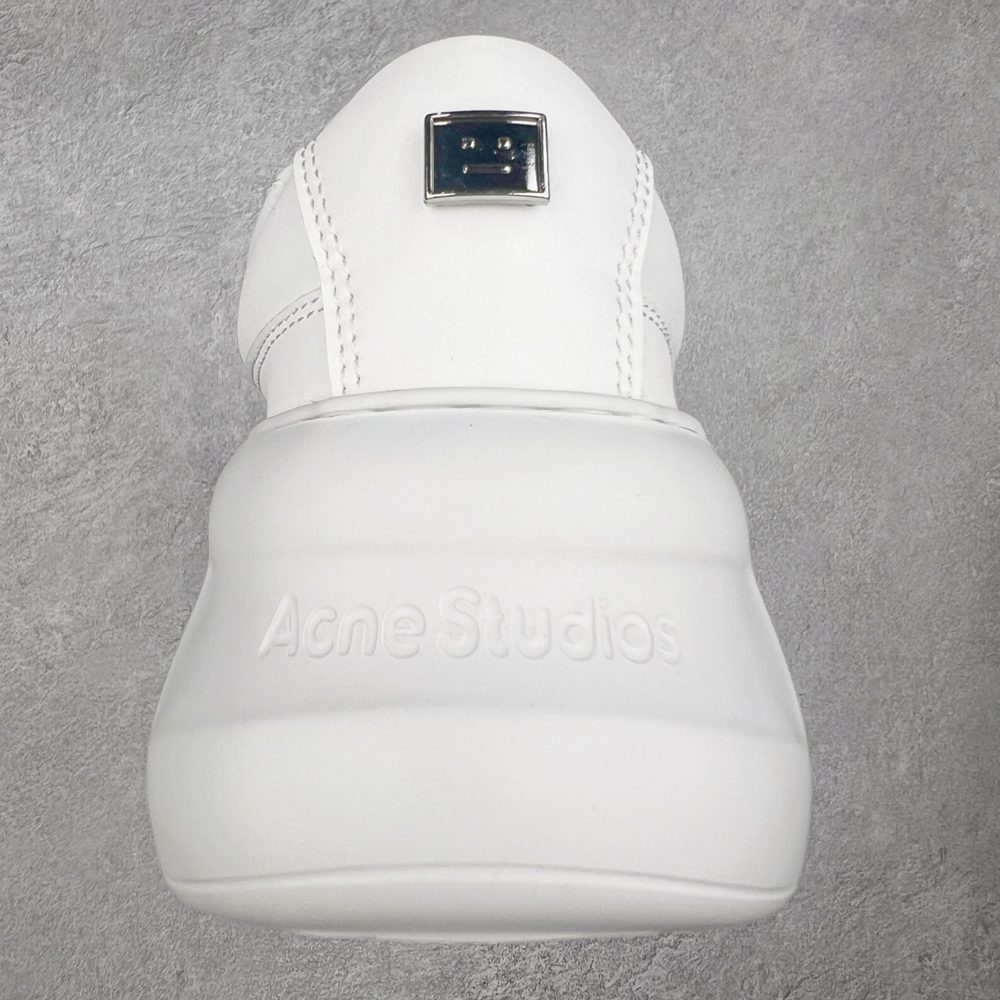 图片[8]-Acne Studios 2023 艾克妮魔术贴 低帮休闲小白鞋 得物热度蝉联榜首31天 海淘专供版 赵露思、杨超越、欧阳娜娜同款 高端零售 外贸充正专供 原版购入开发 全鞋身采用进口头层皮 请注意区分市面通货材、错误大底 一眼就种草的小白鞋 无敌好搭配不挑季节不挑穿搭一双鞋就ok 魔术贴设计穿脱超方便 尺码：35 36 37 38 39-选品中心