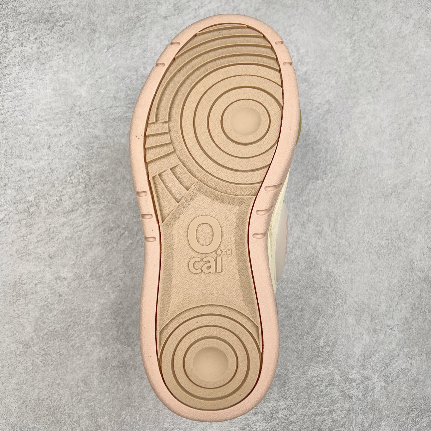 图片[9]-＃福利特价 宝藏国产面包鞋 国潮品牌Ocai Retro Sneaker 复古系列街头低帮厚底休闲运动面包板鞋Ocai是Old Order团队在2022年新的一个企划项目。Ocai的创立以满足当下都市年轻男女的通勤基础款为基础，加以版型，面料，工艺以及满足当代时下艺术风格的一些元素来加以改革，深究每件产品的质感与细节，用满足现代审美的工艺及手法重新优化，诠释经典。通过融入更多新颖的工艺手法及风格来对服装进行进一步的更新与表达，融会贯通加以更现代的手法来重新审视与优化经典！尺码：35-44-选品中心