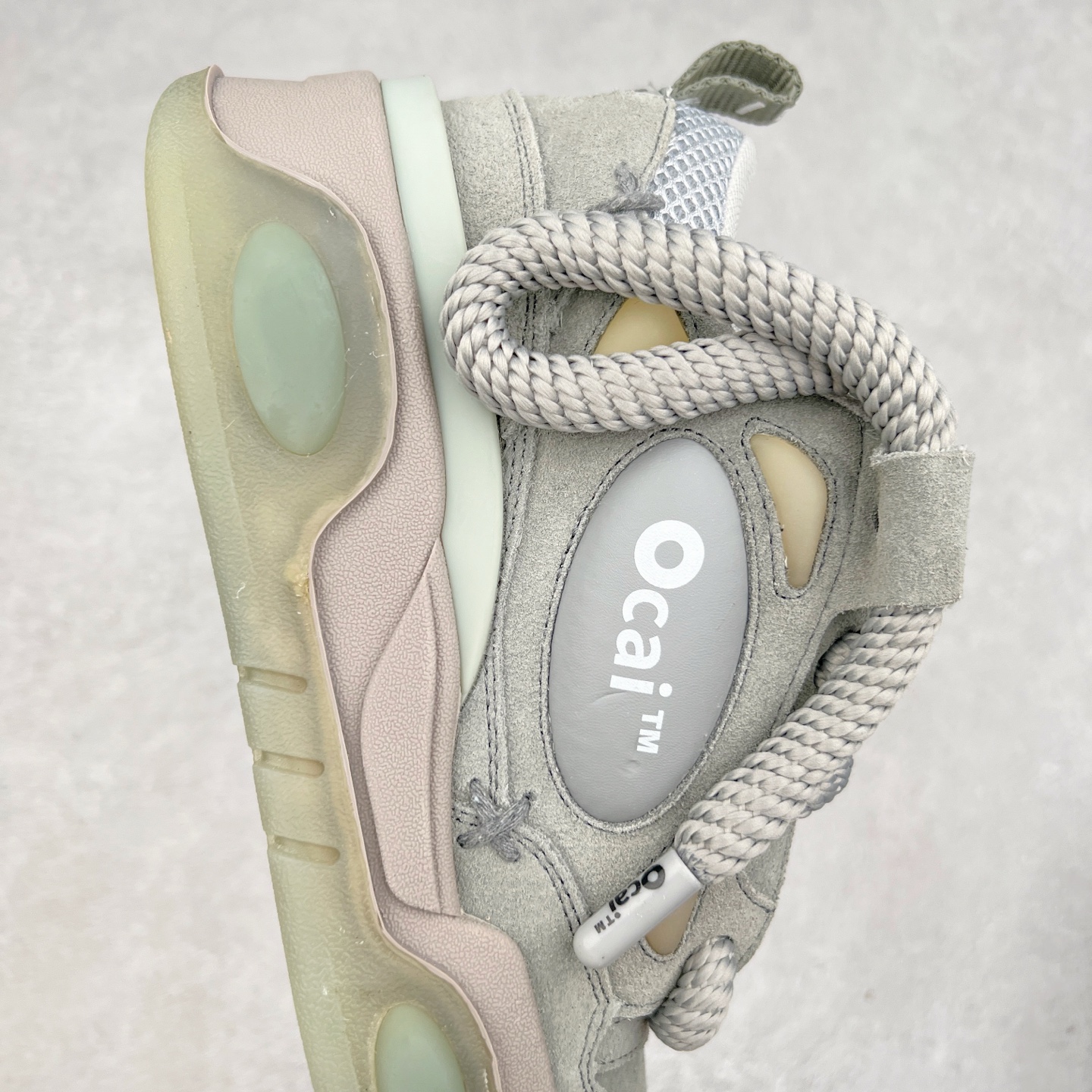 图片[6]-＃福利特价 宝藏国产面包鞋 国潮品牌Ocai Retro Sneaker 复古系列街头低帮厚底休闲运动面包板鞋Ocai是Old Order团队在2022年新的一个企划项目。Ocai的创立以满足当下都市年轻男女的通勤基础款为基础，加以版型，面料，工艺以及满足当代时下艺术风格的一些元素来加以改革，深究每件产品的质感与细节，用满足现代审美的工艺及手法重新优化，诠释经典。通过融入更多新颖的工艺手法及风格来对服装进行进一步的更新与表达，融会贯通加以更现代的手法来重新审视与优化经典！尺码：35-44-选品中心