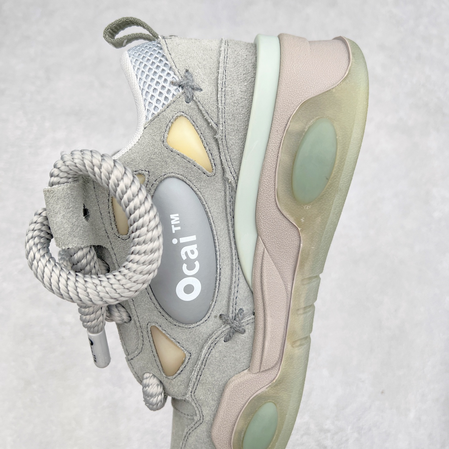 图片[7]-＃福利特价 宝藏国产面包鞋 国潮品牌Ocai Retro Sneaker 复古系列街头低帮厚底休闲运动面包板鞋Ocai是Old Order团队在2022年新的一个企划项目。Ocai的创立以满足当下都市年轻男女的通勤基础款为基础，加以版型，面料，工艺以及满足当代时下艺术风格的一些元素来加以改革，深究每件产品的质感与细节，用满足现代审美的工艺及手法重新优化，诠释经典。通过融入更多新颖的工艺手法及风格来对服装进行进一步的更新与表达，融会贯通加以更现代的手法来重新审视与优化经典！尺码：35-44-选品中心