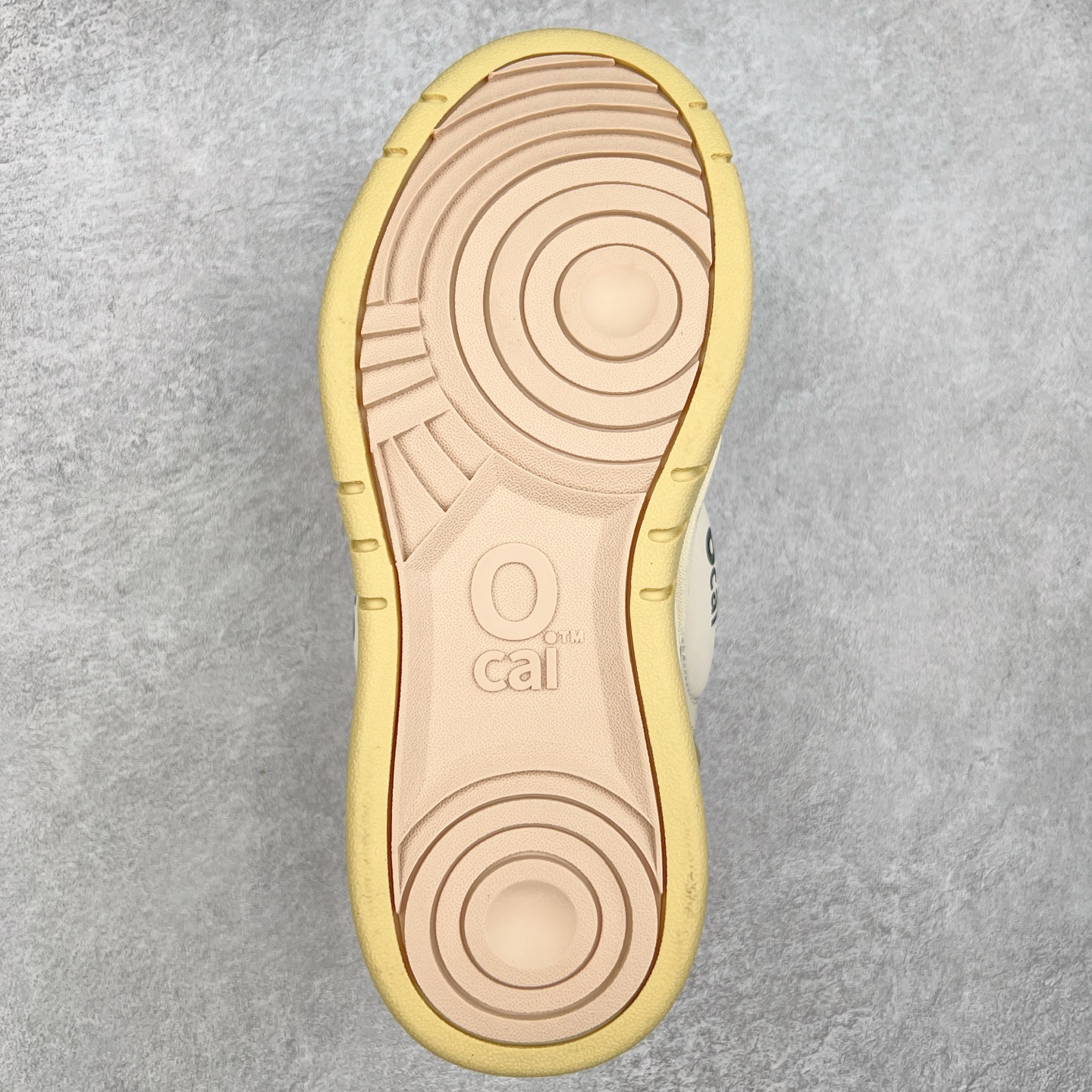 图片[9]-＃福利特价 宝藏国产面包鞋 国潮品牌Ocai Retro Sneaker 复古系列街头低帮厚底休闲运动面包板鞋Ocai是Old Order团队在2022年新的一个企划项目。Ocai的创立以满足当下都市年轻男女的通勤基础款为基础，加以版型，面料，工艺以及满足当代时下艺术风格的一些元素来加以改革，深究每件产品的质感与细节，用满足现代审美的工艺及手法重新优化，诠释经典。通过融入更多新颖的工艺手法及风格来对服装进行进一步的更新与表达，融会贯通加以更现代的手法来重新审视与优化经典！尺码：35-44-选品中心