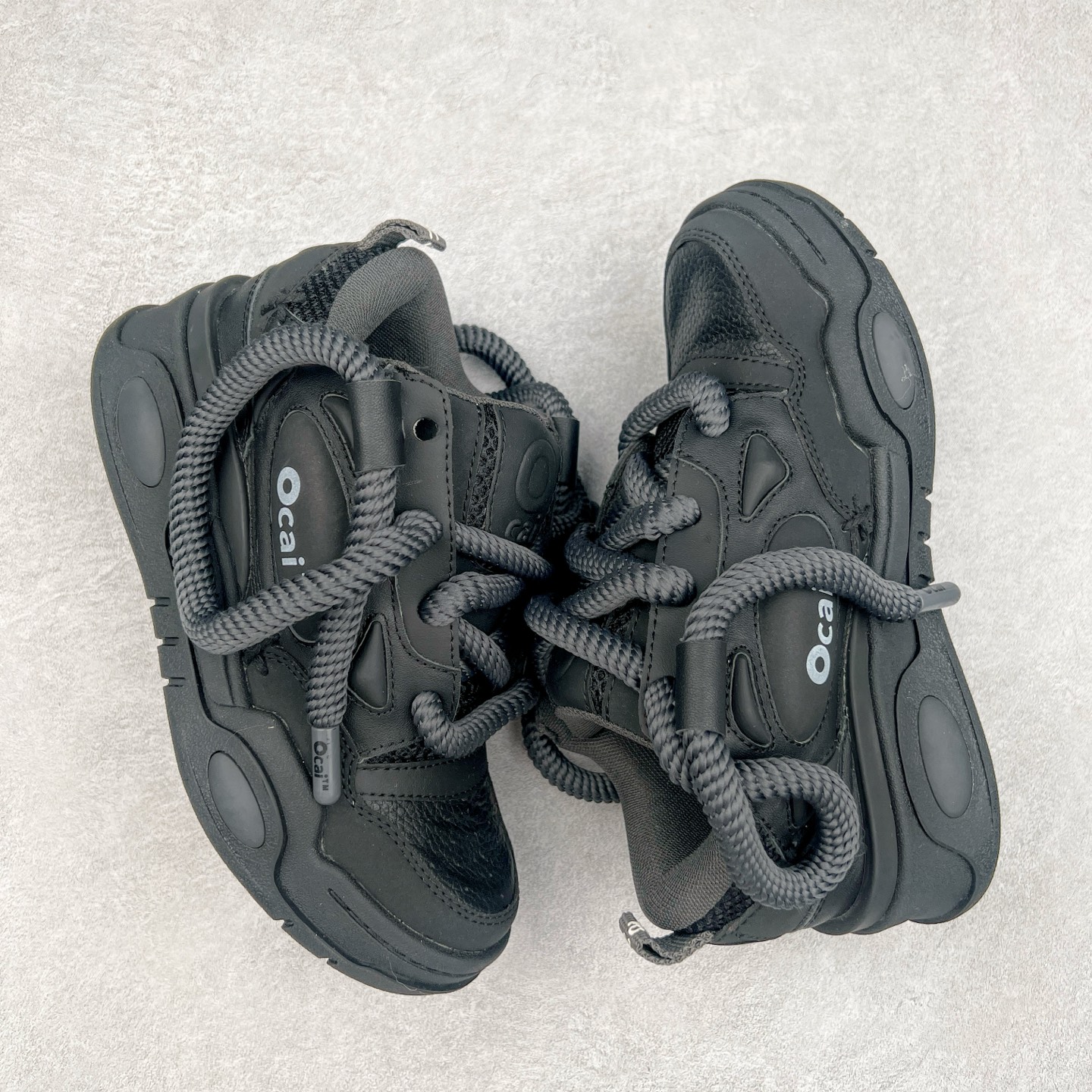 图片[3]-＃福利特价 宝藏国产面包鞋 国潮品牌Ocai Retro Sneaker 复古系列街头低帮厚底休闲运动面包板鞋Ocai是Old Order团队在2022年新的一个企划项目。Ocai的创立以满足当下都市年轻男女的通勤基础款为基础，加以版型，面料，工艺以及满足当代时下艺术风格的一些元素来加以改革，深究每件产品的质感与细节，用满足现代审美的工艺及手法重新优化，诠释经典。通过融入更多新颖的工艺手法及风格来对服装进行进一步的更新与表达，融会贯通加以更现代的手法来重新审视与优化经典！尺码：35-44-选品中心
