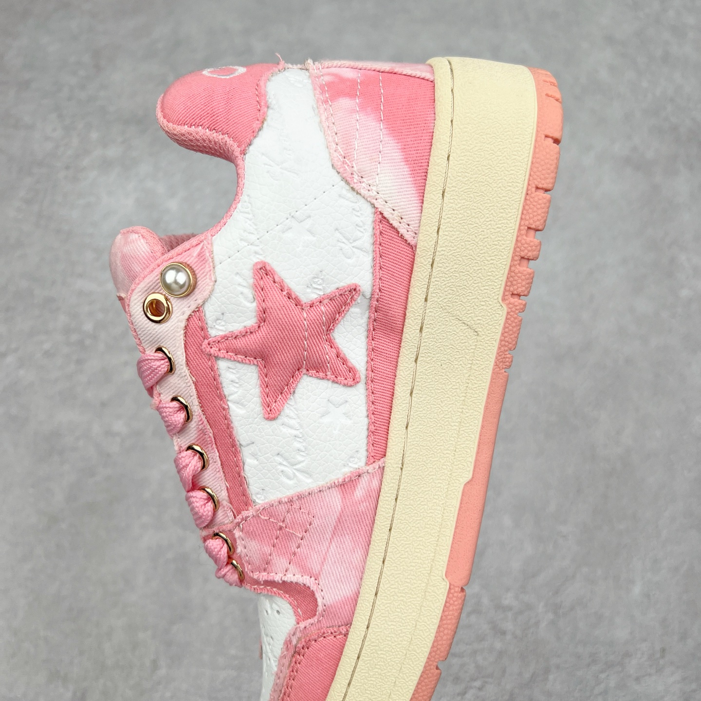 图片[7]-＃福利特价 KAALIXTO Retro Vintage 星星潮流休闲防滑耐磨低帮板鞋 此款鞋使用牛仔作为主要的鞋面材质 结实耐磨 鞋舌设计特有印花皮牌作为搭配充分凸显牛仔的特性 整体鞋款采用牛仔面料随意角度拼接的呈现方法 打破消费者原有对鞋子的刻板印象 让人耳目一新 织麦标在彰品品牌属性的同时更具牛仔的代表性元素 并采用加厚内里 穿着舒适透气 鞋底做旧氧化 尺码：36 37 38 39 40 41 42 43 44 45-选品中心