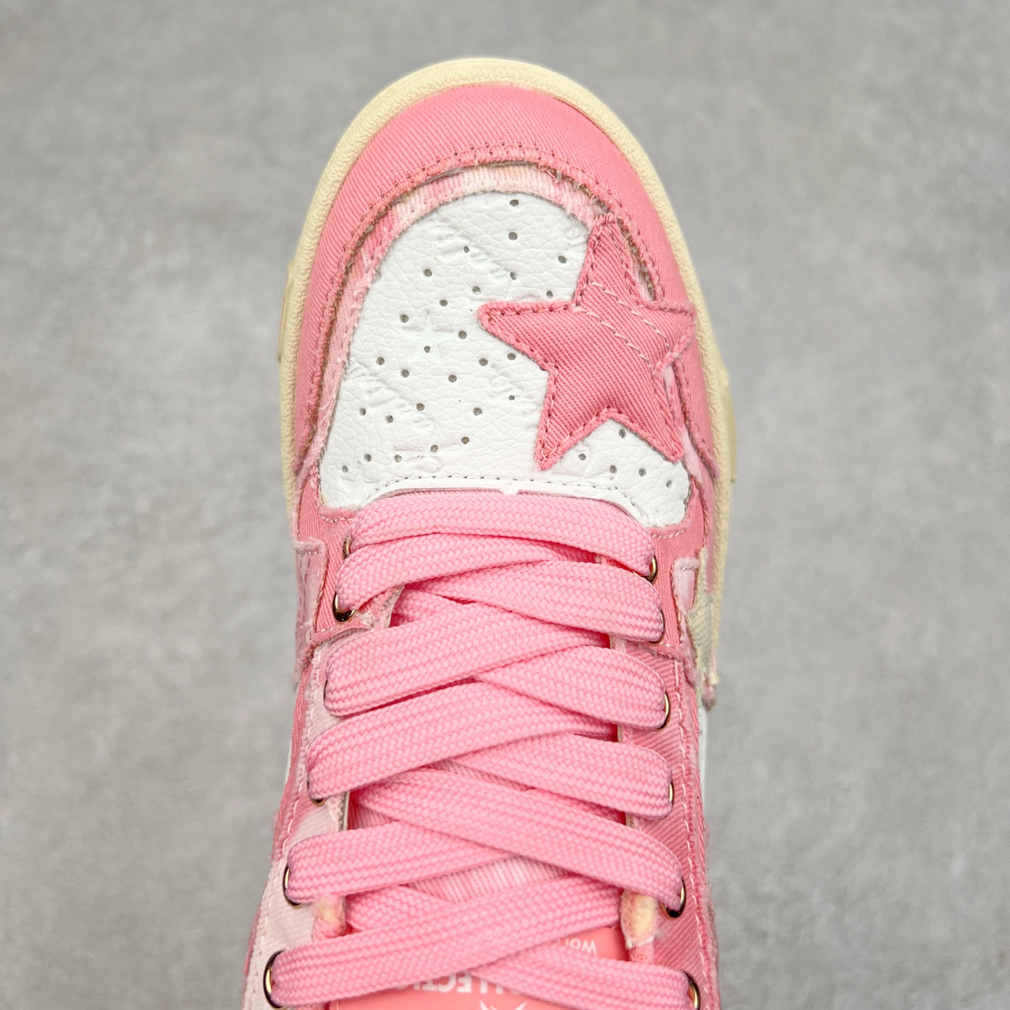 图片[4]-＃福利特价 KAALIXTO Retro Vintage 星星潮流休闲防滑耐磨低帮板鞋 此款鞋使用牛仔作为主要的鞋面材质 结实耐磨 鞋舌设计特有印花皮牌作为搭配充分凸显牛仔的特性 整体鞋款采用牛仔面料随意角度拼接的呈现方法 打破消费者原有对鞋子的刻板印象 让人耳目一新 织麦标在彰品品牌属性的同时更具牛仔的代表性元素 并采用加厚内里 穿着舒适透气 鞋底做旧氧化 尺码：36 37 38 39 40 41 42 43 44 45-选品中心