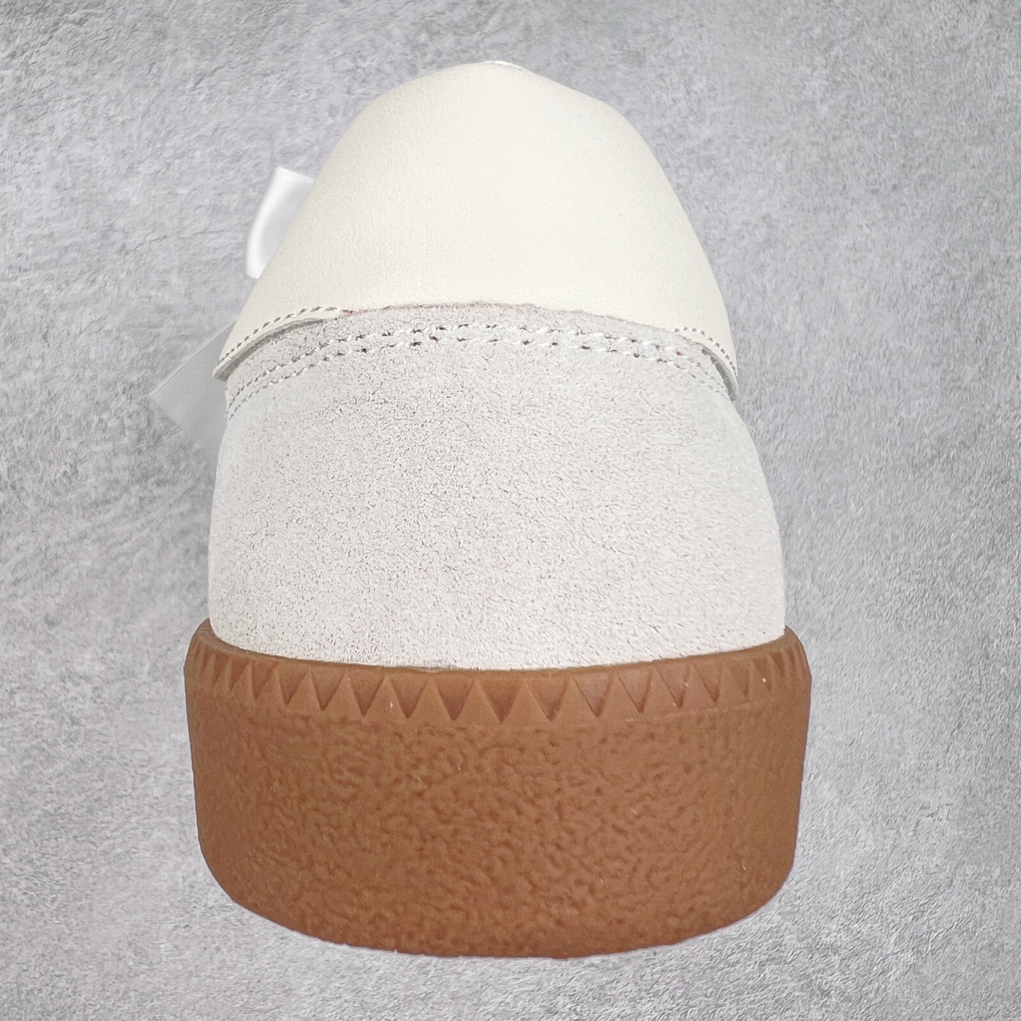 图片[8]-GG-CC 雷丝珍珠蝴蝶结德训鞋2.0系列阿甘复古风芭蕾舞鞋GGCC薄底百搭休闲运动鞋系列 #广东大厂品质 25ss春季新款 釆用今年最流行的#缎带蝴蝶结/珍珠鞋扣装饰 全手工拉帮工艺成型 反绒牛皮革拼接头层皮饰片鞋面材质 鞋身原装高密度防刮尼龙面料,极好柔软效果 双春日踏青舒适度和少女感 德训鞋界的白月光🌙 长时间走路和站立都不累脚 不管怎么搭配都好看 尺码：35 36 37 38 39 40-选品中心